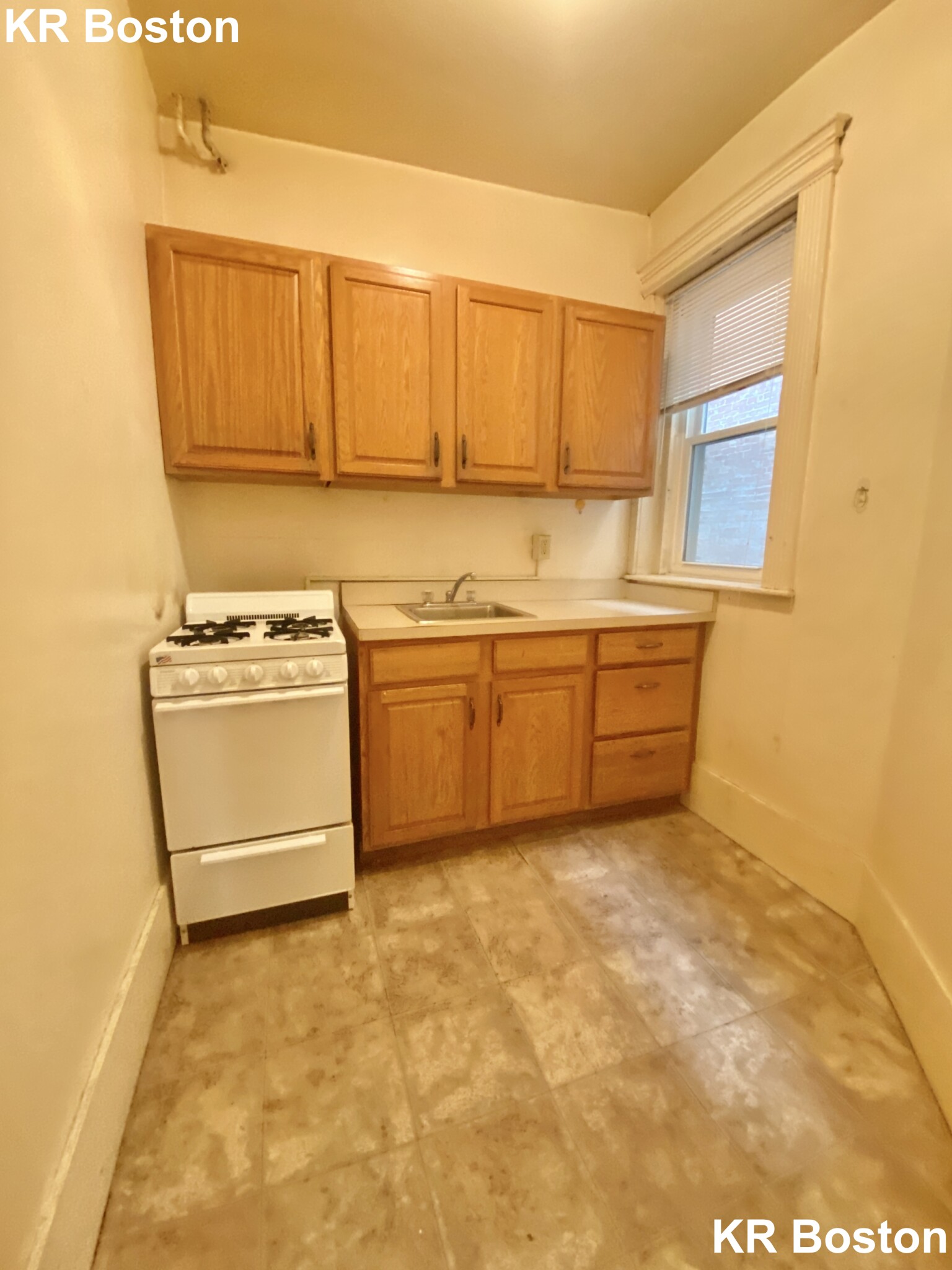 28 Westland Ave, Fenway