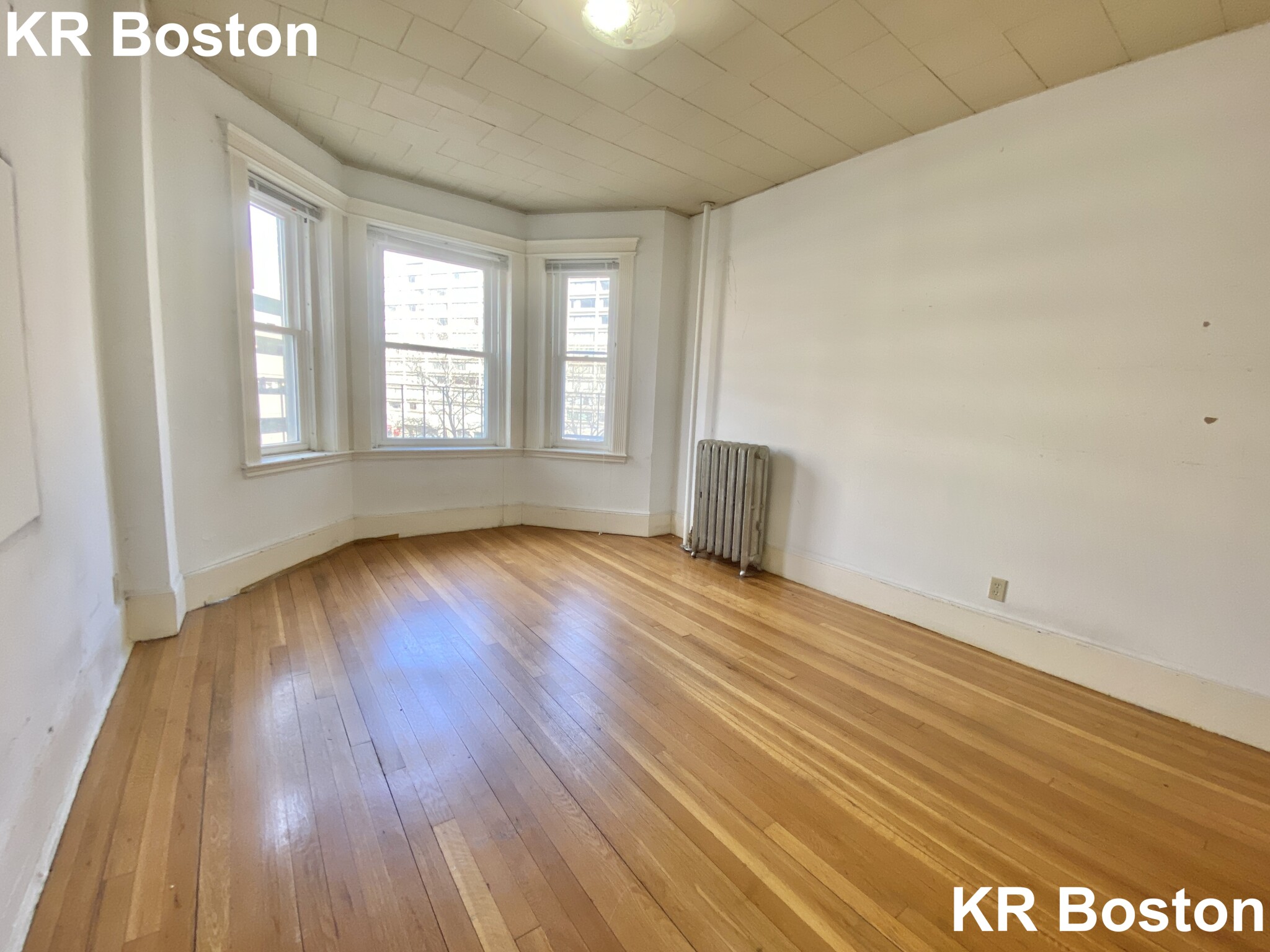 28 Westland Ave, Fenway