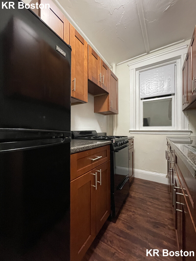 1179 Boylston St, Fenway