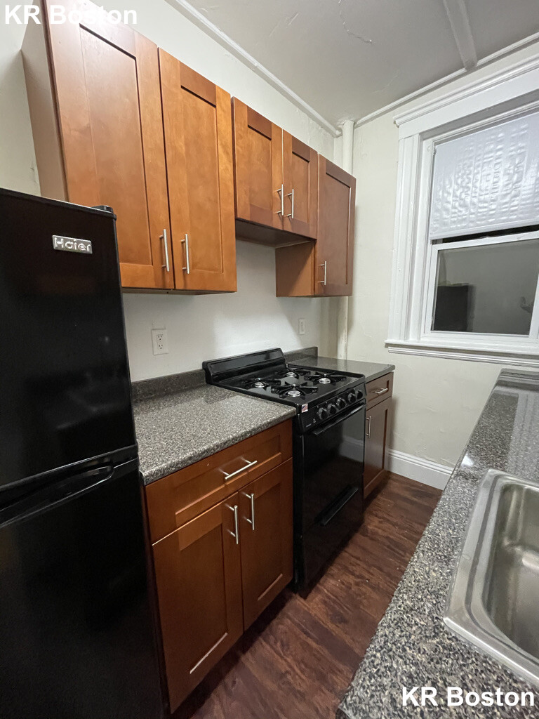 1179 Boylston St, Fenway