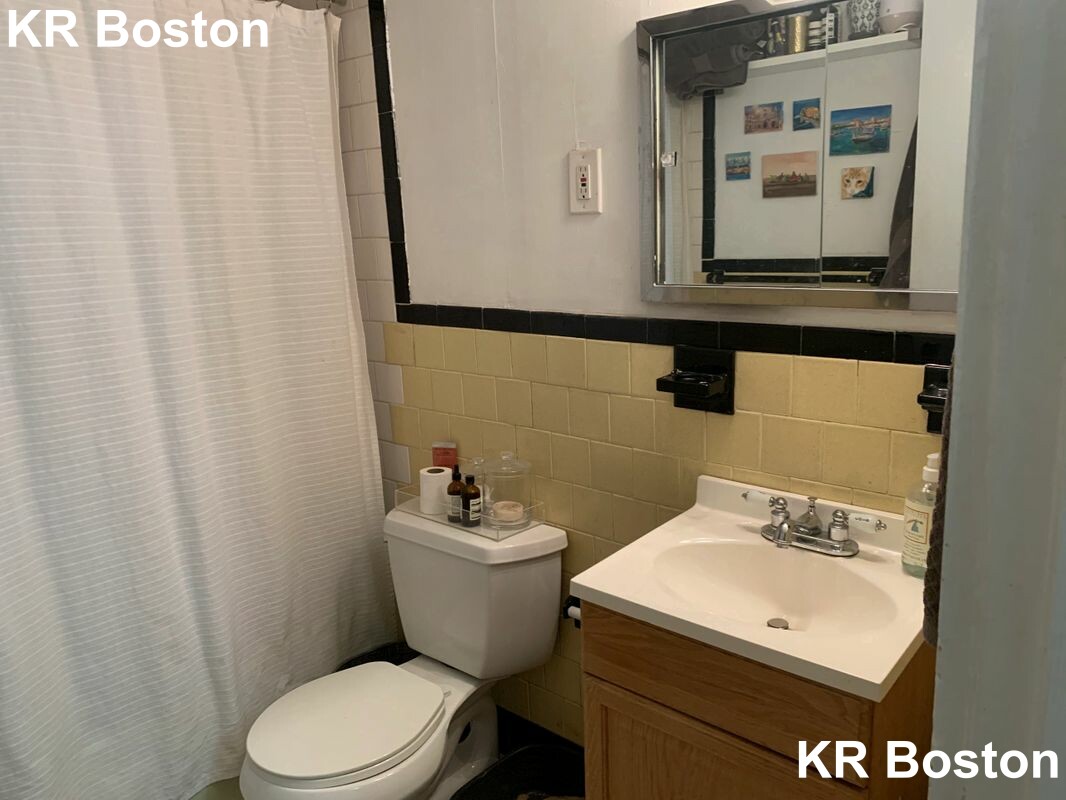 1 bed, 1 bath apartment for rent at 205 Beacon St Unit 5, Back Bay — photo 3 of 5