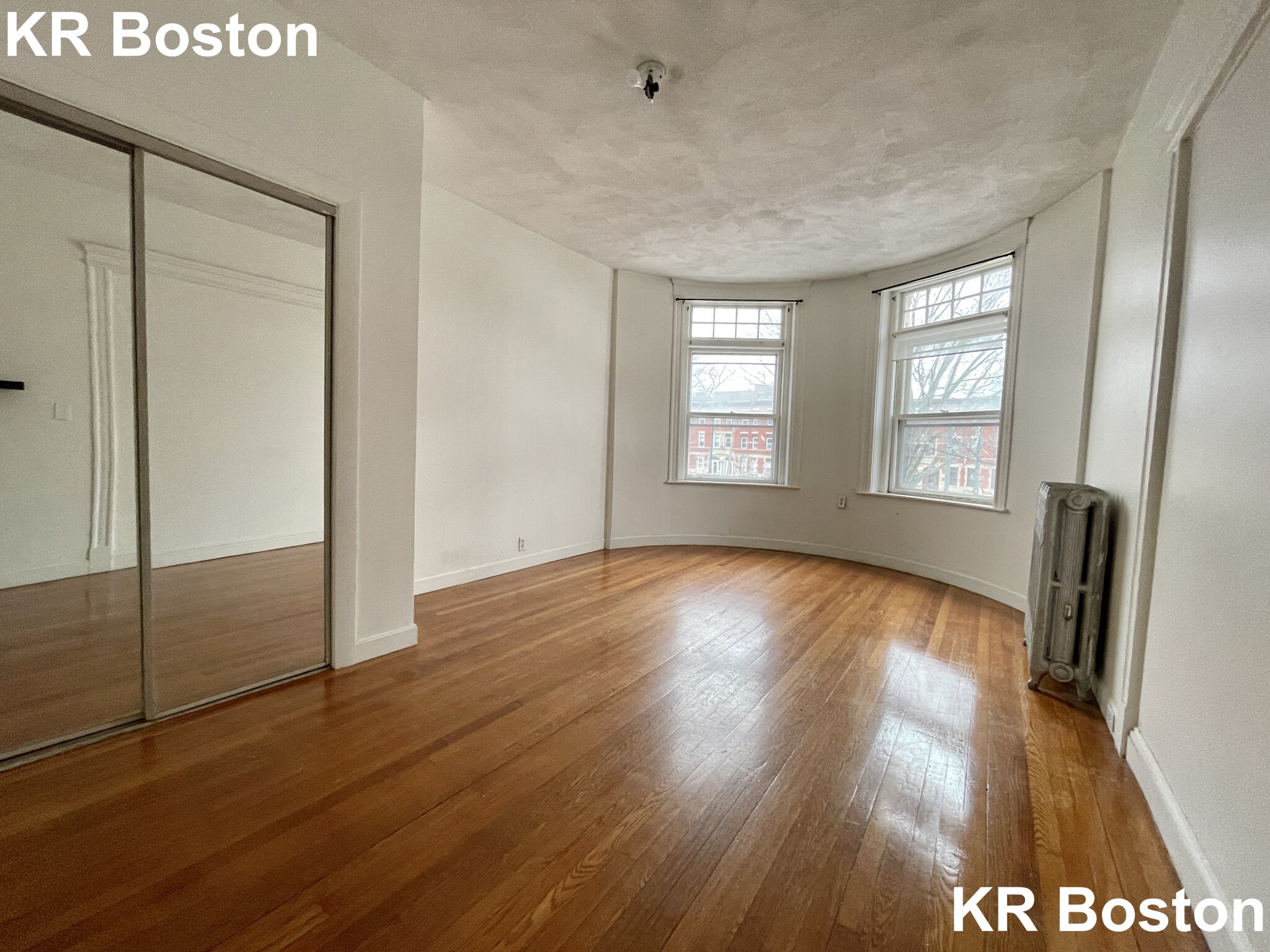 5 bed, 2 bath apartment for rent at 1905 Beacon St Unit 2, Brookline — photo 40 of 50