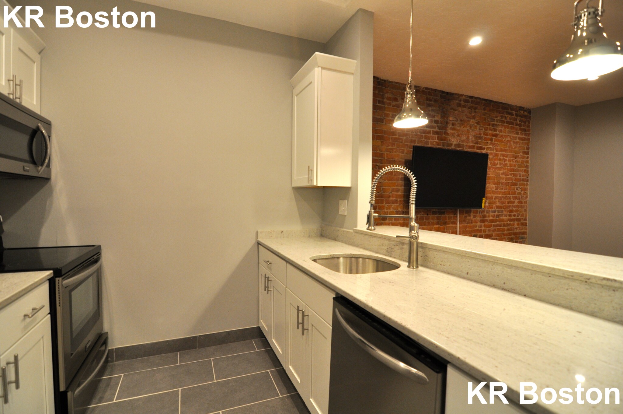 4 bed, 1 bath apartment for rent at 42 Fenway Unit 5, Fenway — photo 5 of 22