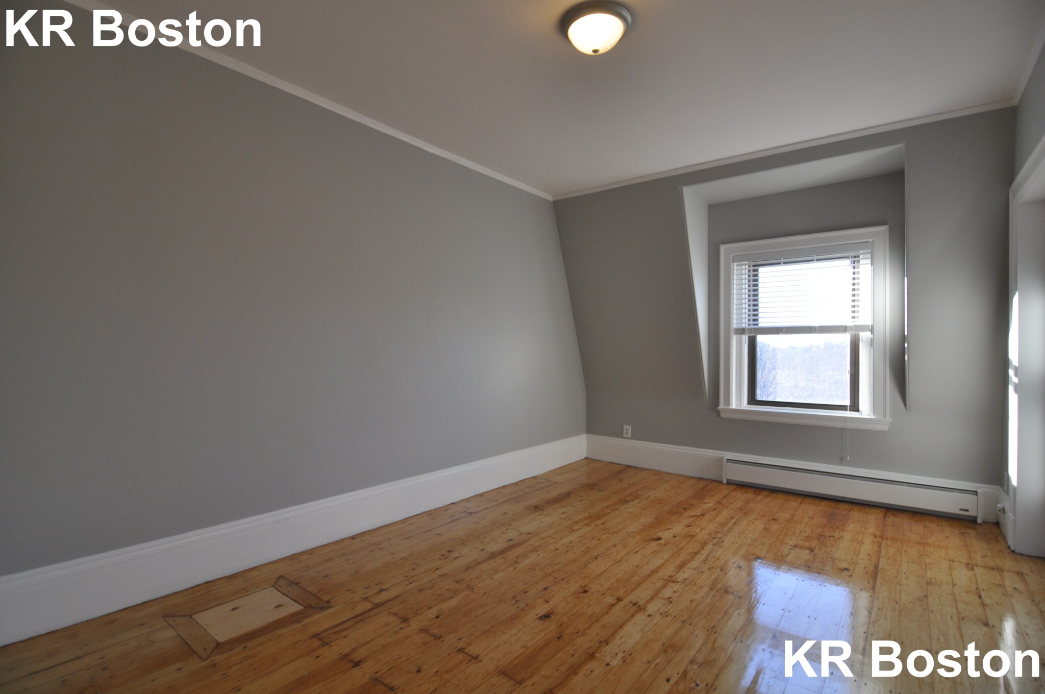 4 bed, 1 bath apartment for rent at 42 Fenway Unit 5, Fenway — photo 3 of 22