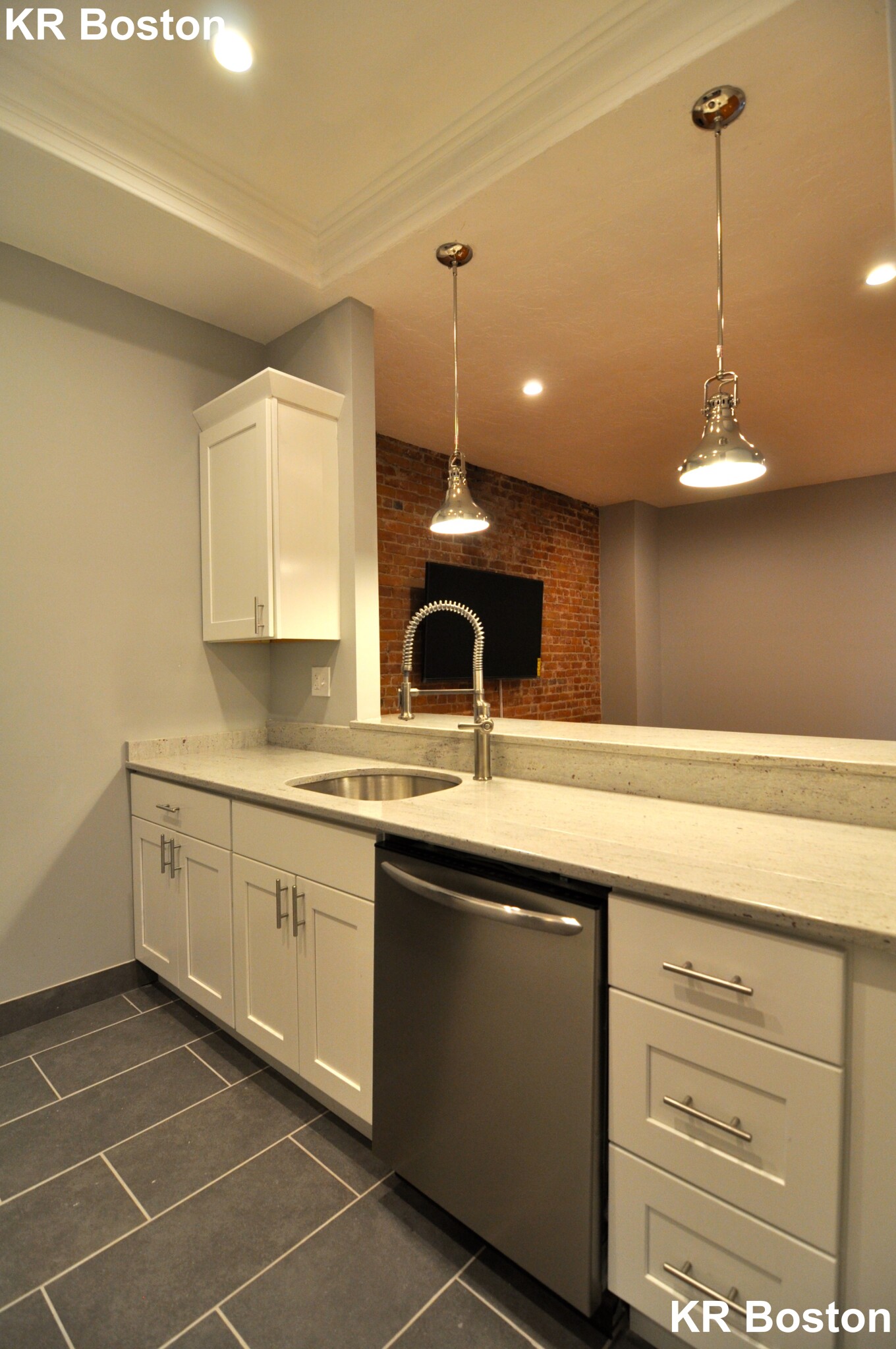 4 bed, 1 bath apartment for rent at 42 Fenway Unit 5, Fenway — photo 13 of 22