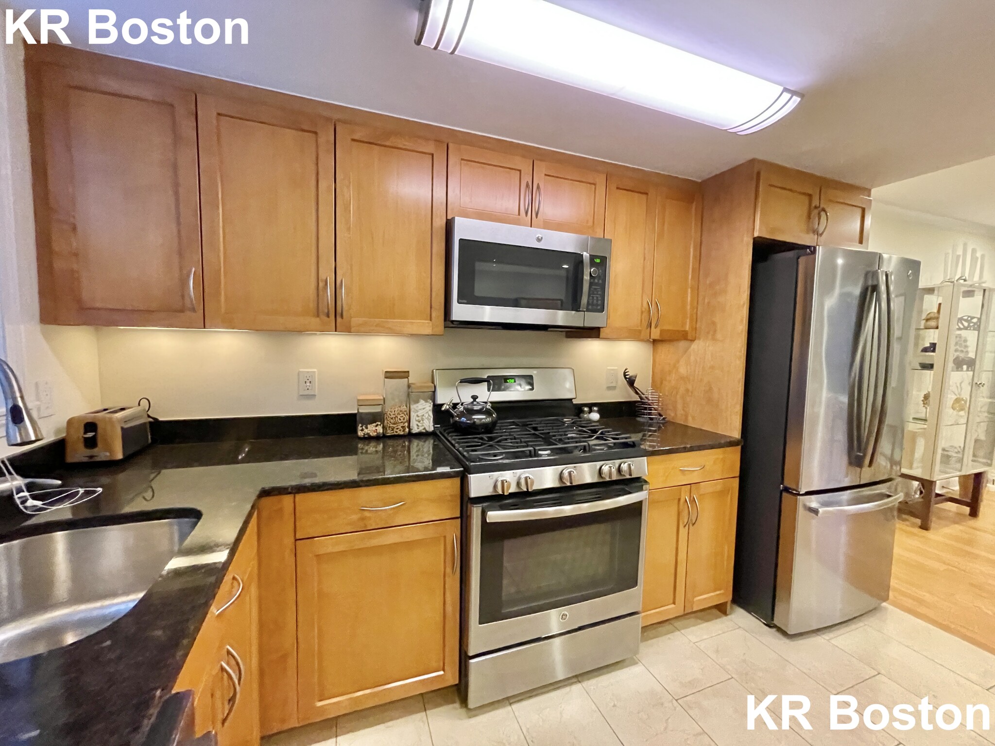 2 bed, 1.5 bath apartment for rent at 220 Sherman Rd, West Roxbury — photo 11 of 50