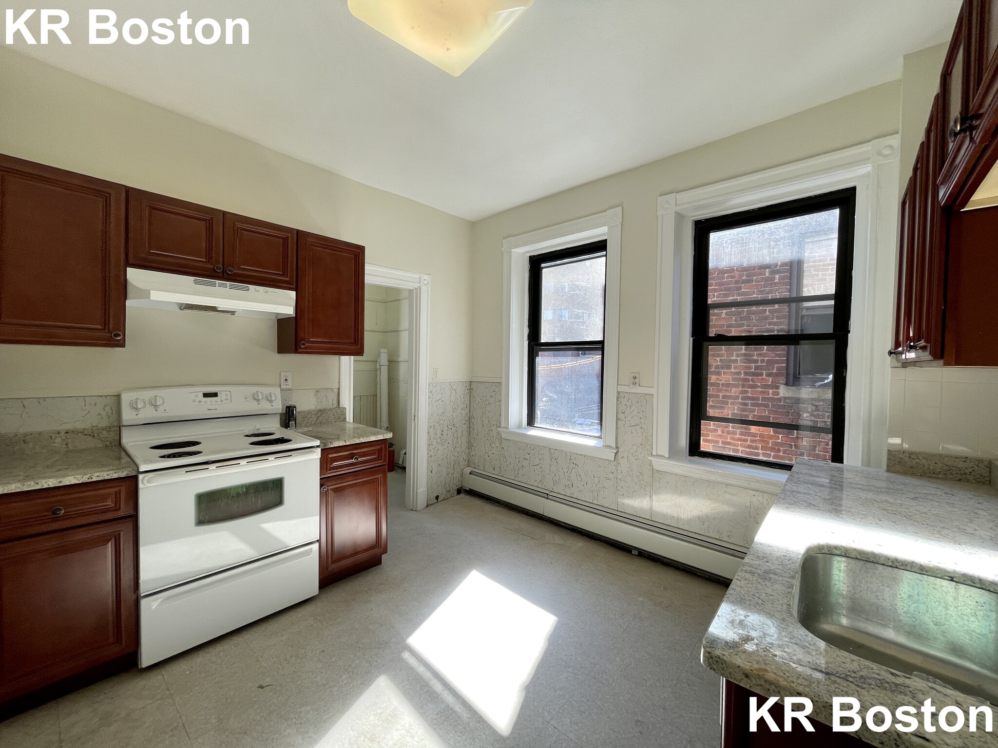 1422 Commonwealth Ave, Brighton