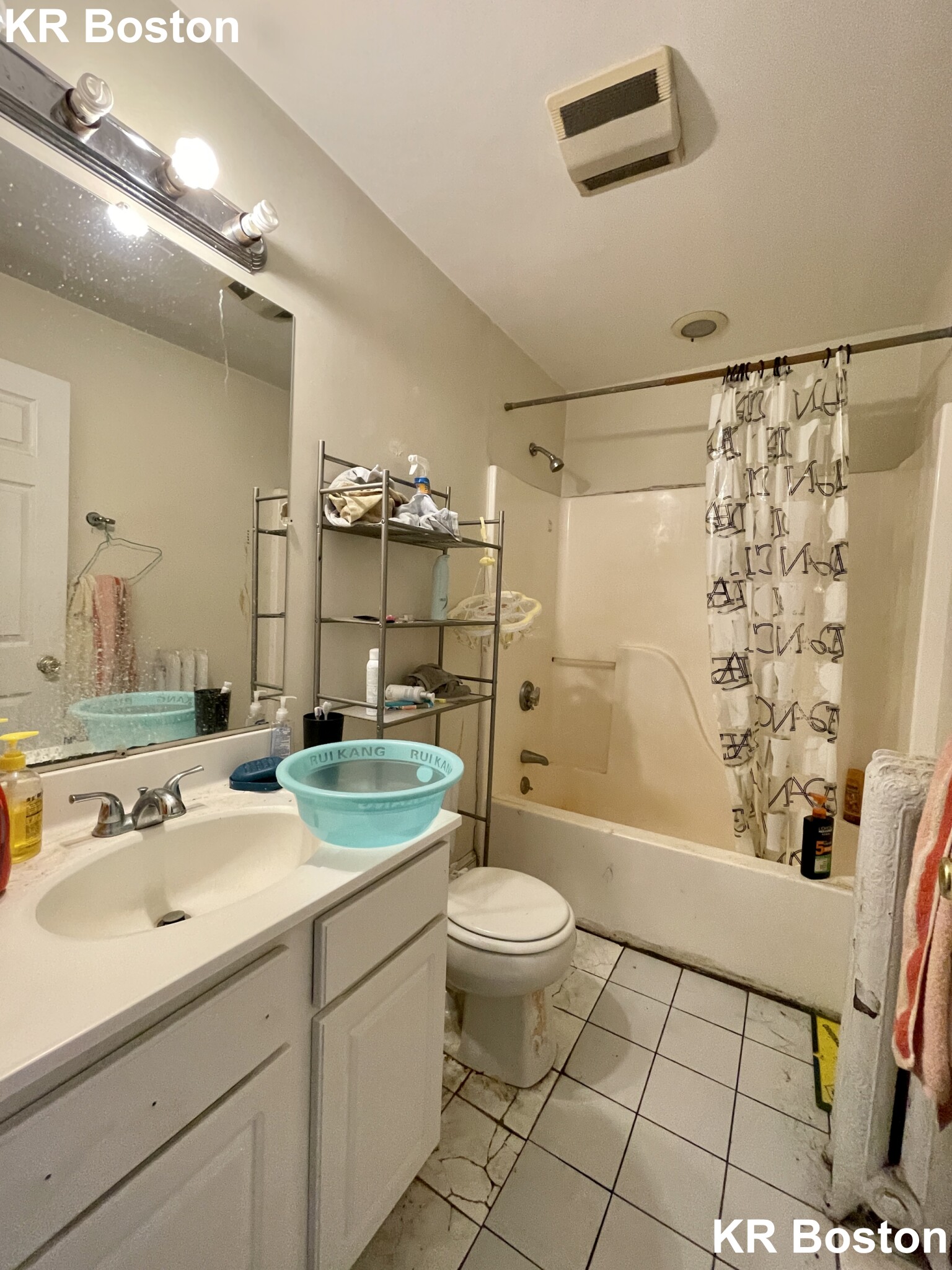 3 bed, 1 bath apartment for rent at 1130 Commonwealth Ave Unit 5, Allston — photo 52 of 120