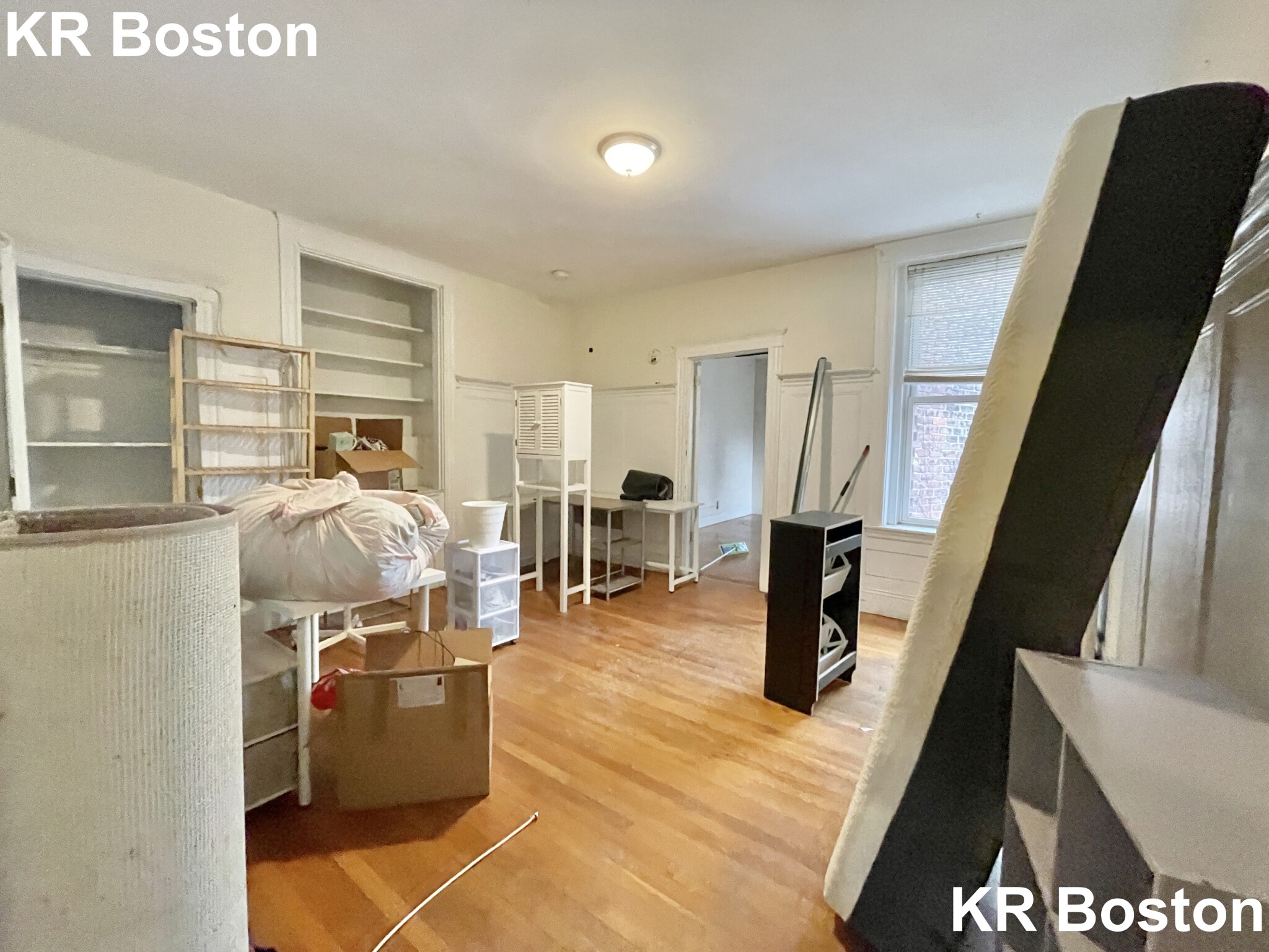 3 bed, 1 bath apartment for rent at 1130 Commonwealth Ave Unit 5, Allston — photo 98 of 120