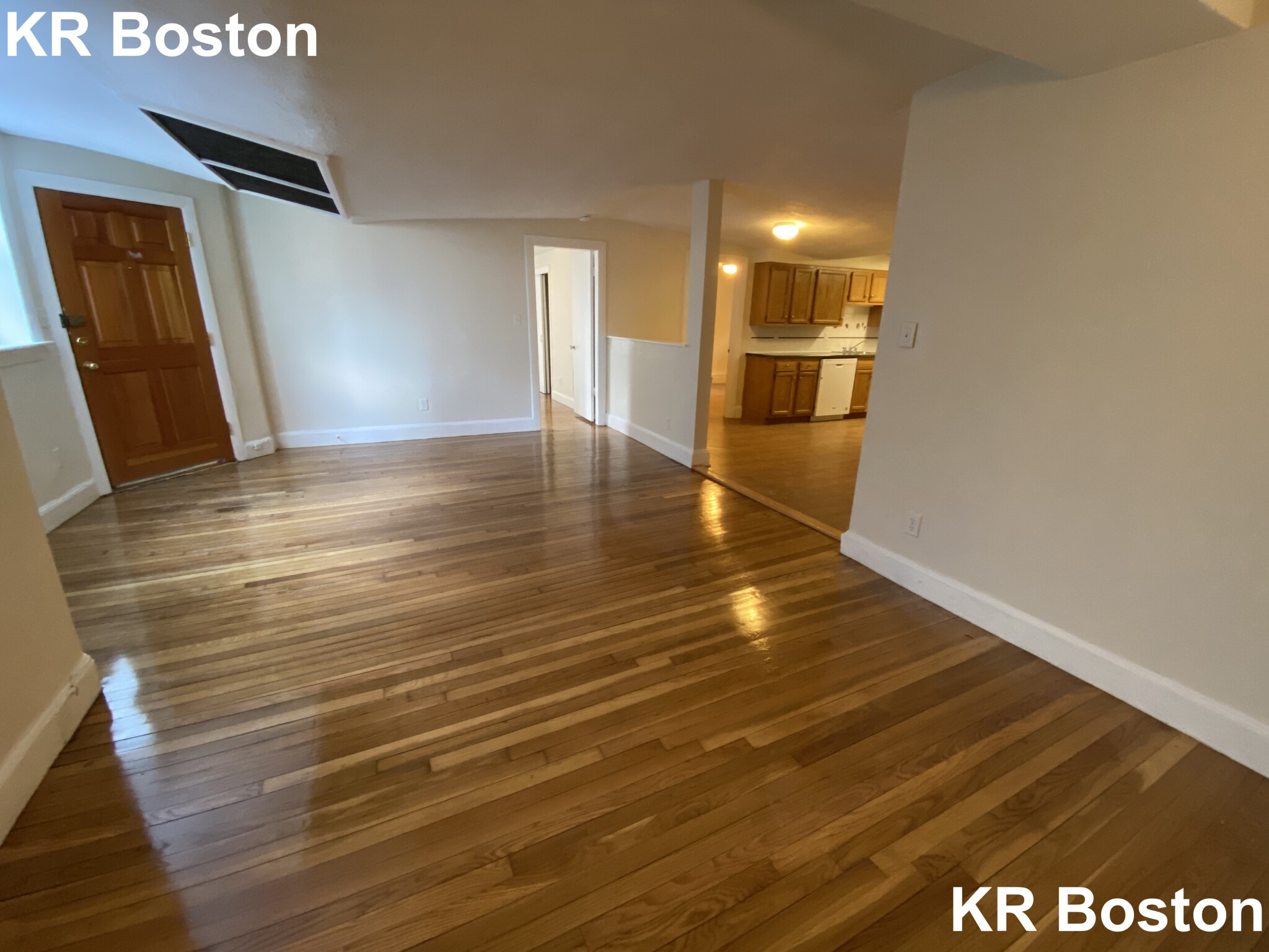 33 Lancaster Ter, Washington Square