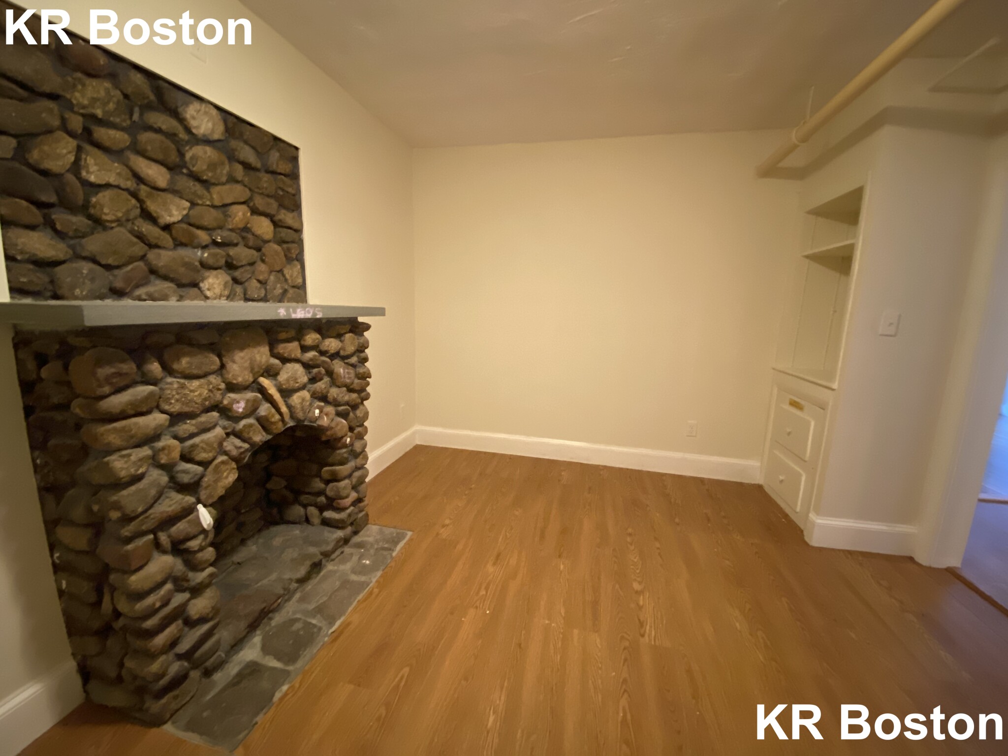 33 Lancaster Ter, Washington Square