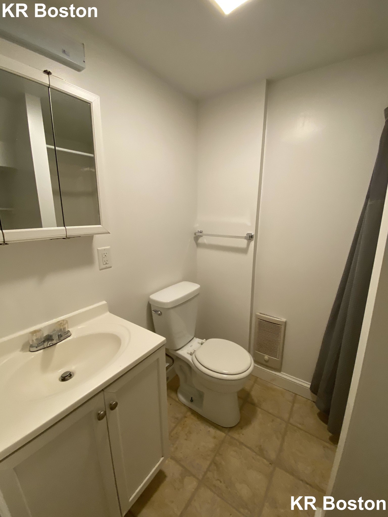 33 Lancaster Ter, Washington Square