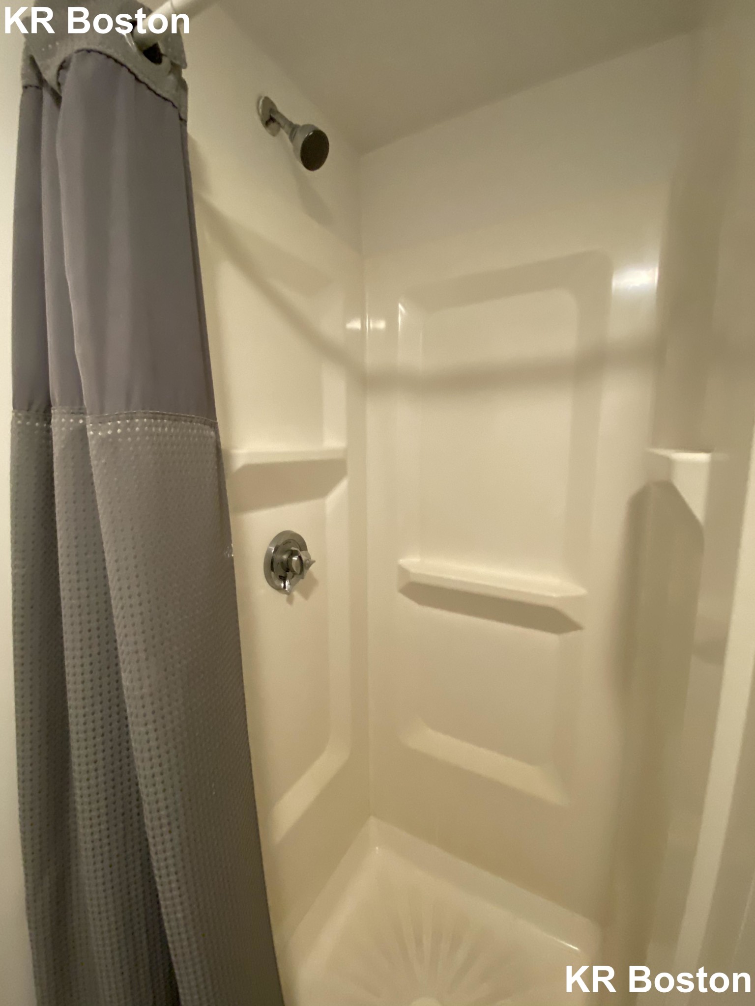 33 Lancaster Ter, Washington Square