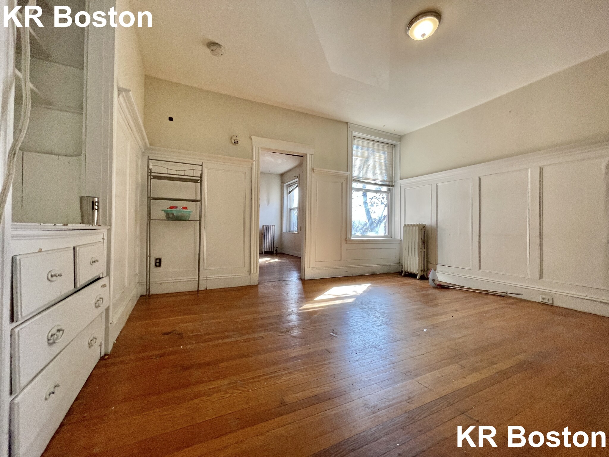 3 bed, 1 bath apartment for rent at 1130 Commonwealth Ave Unit 5, Allston — photo 34 of 120