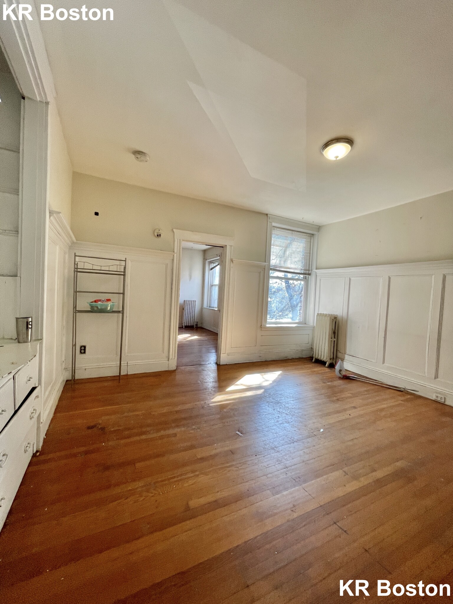 3 bed, 1 bath apartment for rent at 1130 Commonwealth Ave Unit 5, Allston — photo 32 of 120