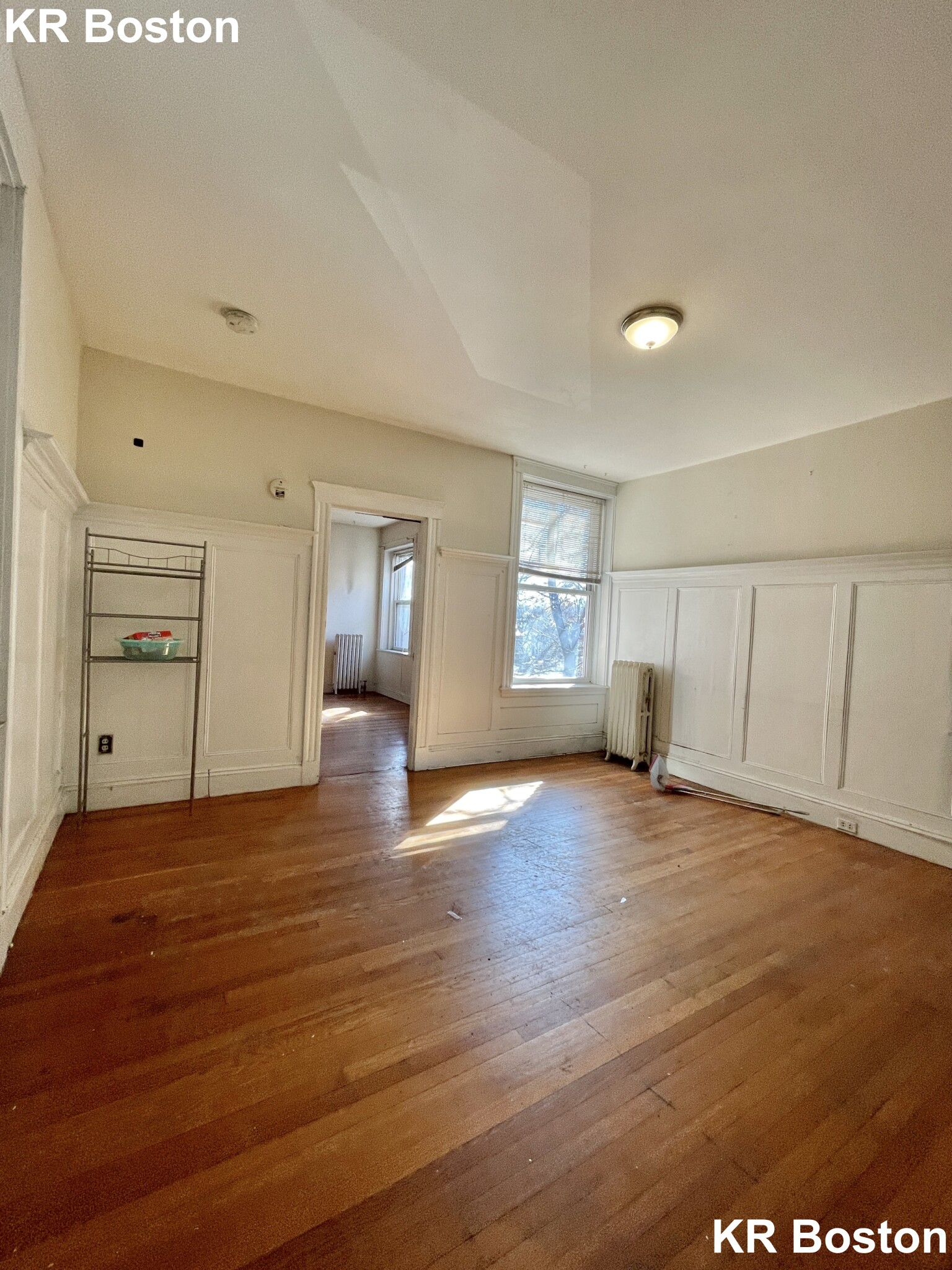 3 bed, 1 bath apartment for rent at 1130 Commonwealth Ave Unit 5, Allston — photo 33 of 120