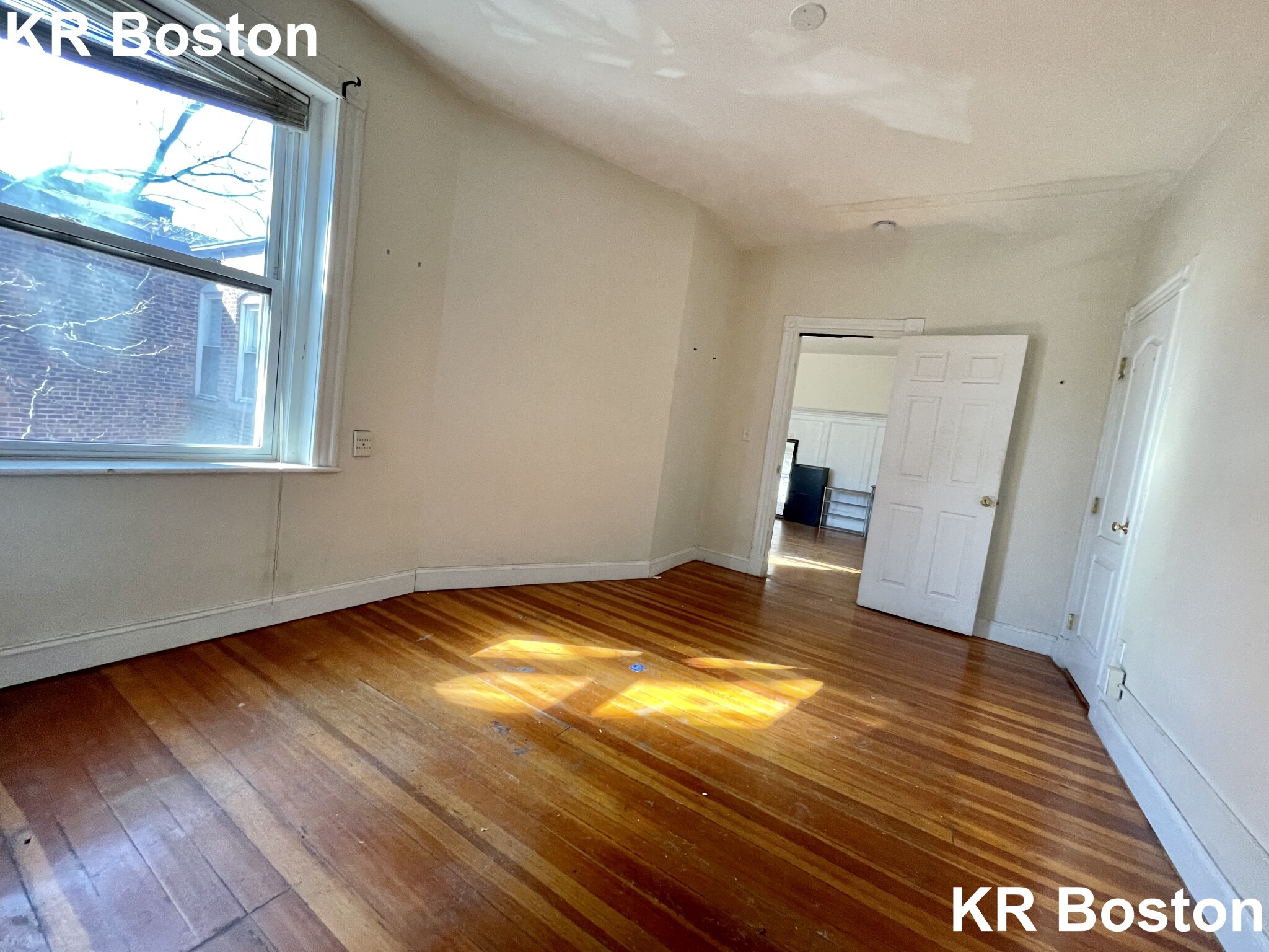 3 bed, 1 bath apartment for rent at 1130 Commonwealth Ave Unit 5, Allston — photo 44 of 120