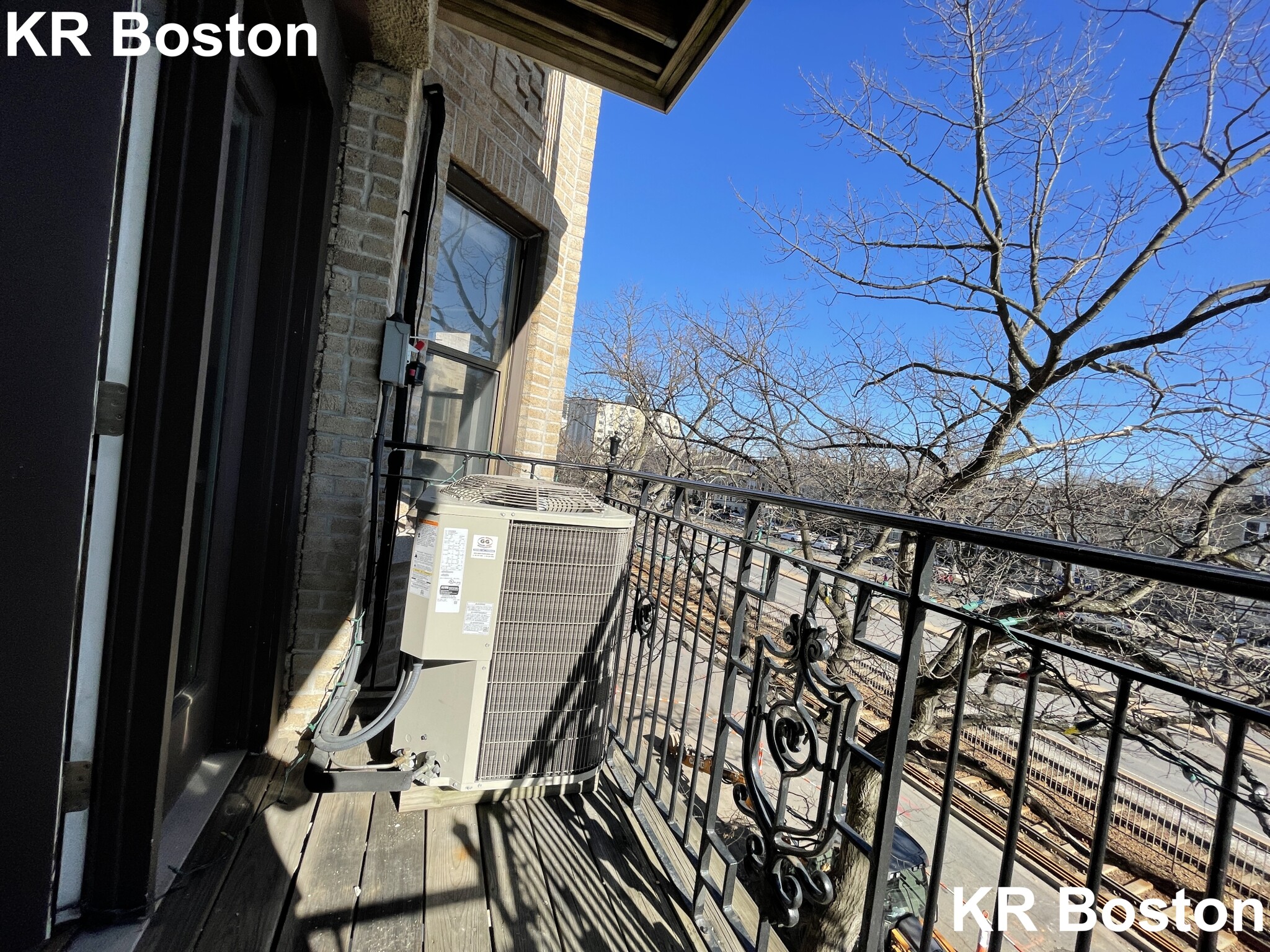 1135 Commonwealth Ave, Allston