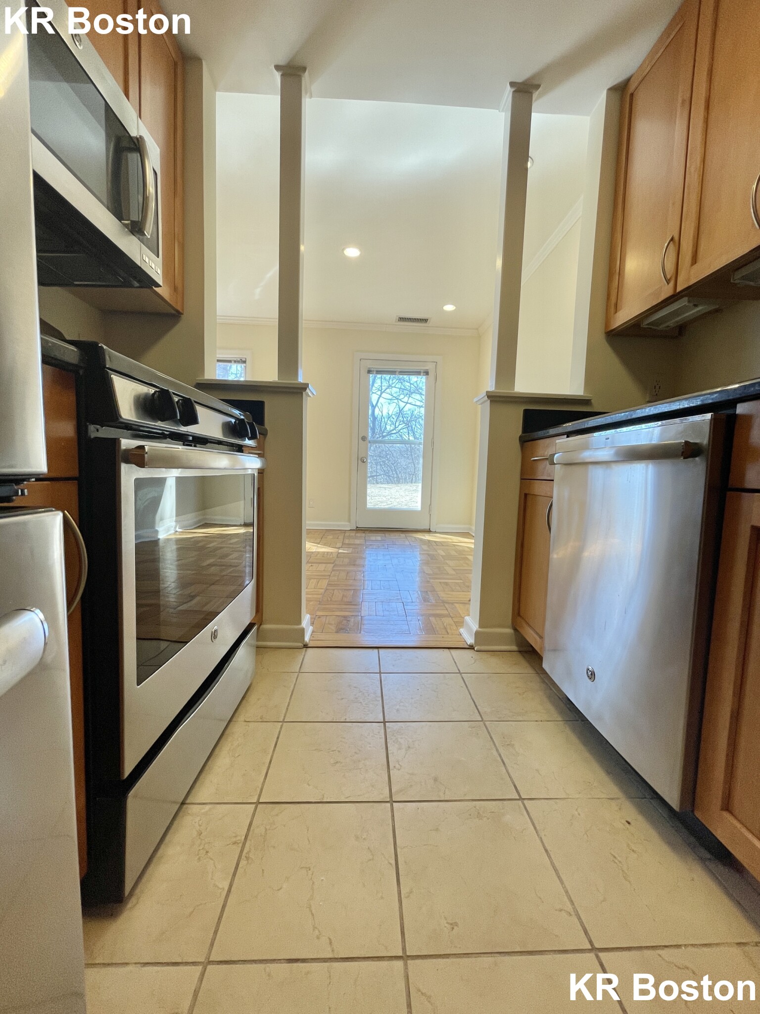 1 bed, 1.5 bath apartment for rent at 128 Sherman Rd, Chestnut Hill — photo 20 of 47
