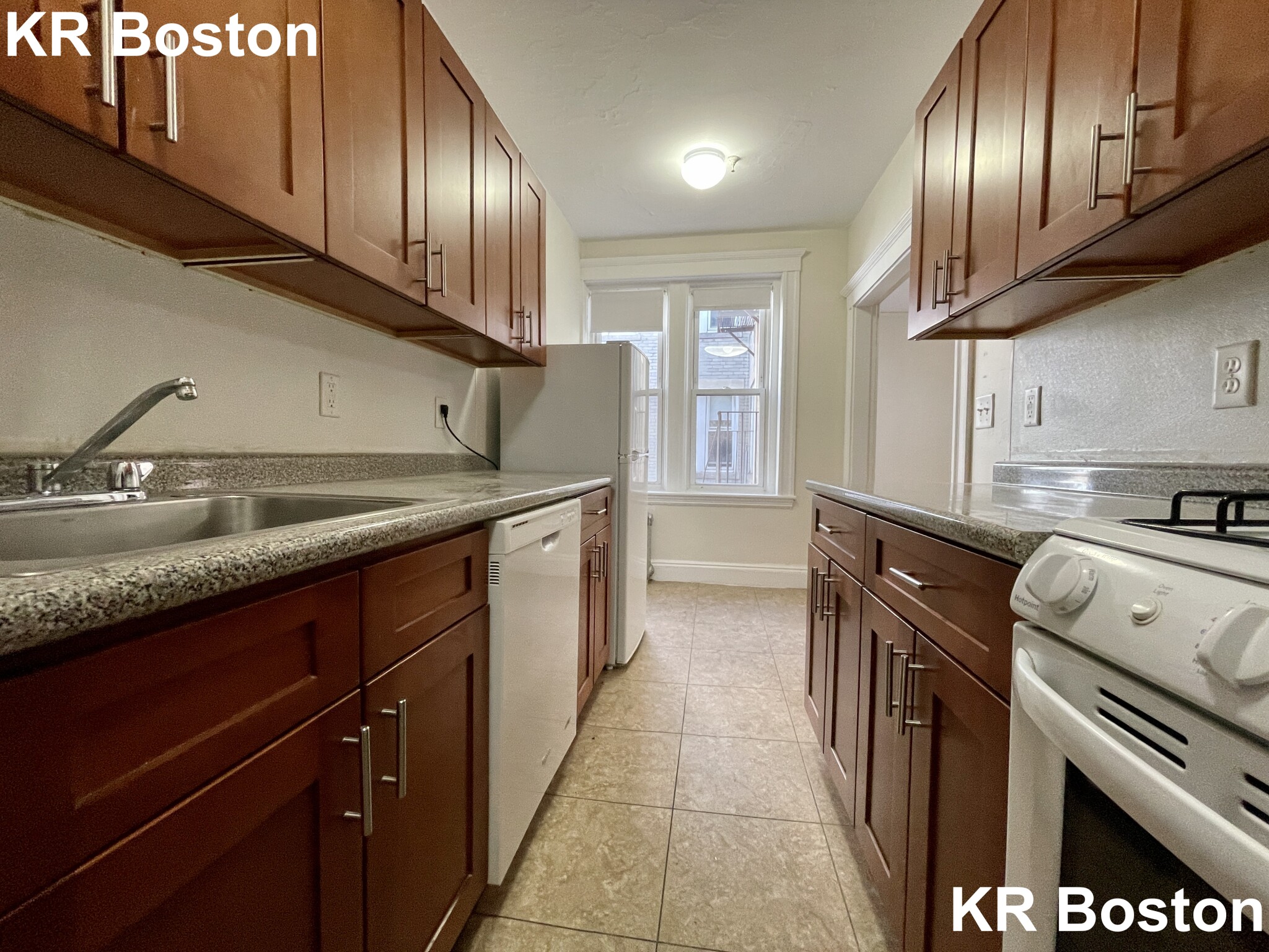 1171 Boylston St, Fenway