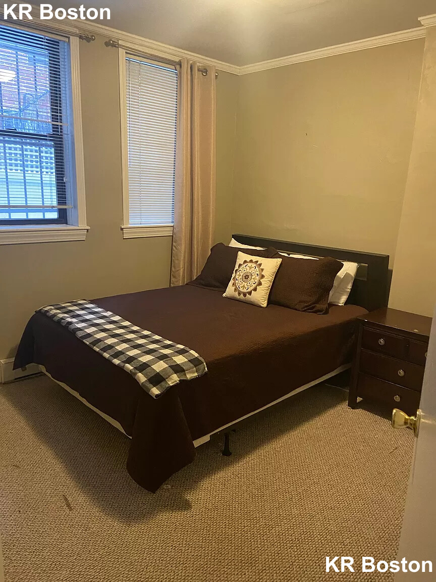 17 Garrison St, Back Bay