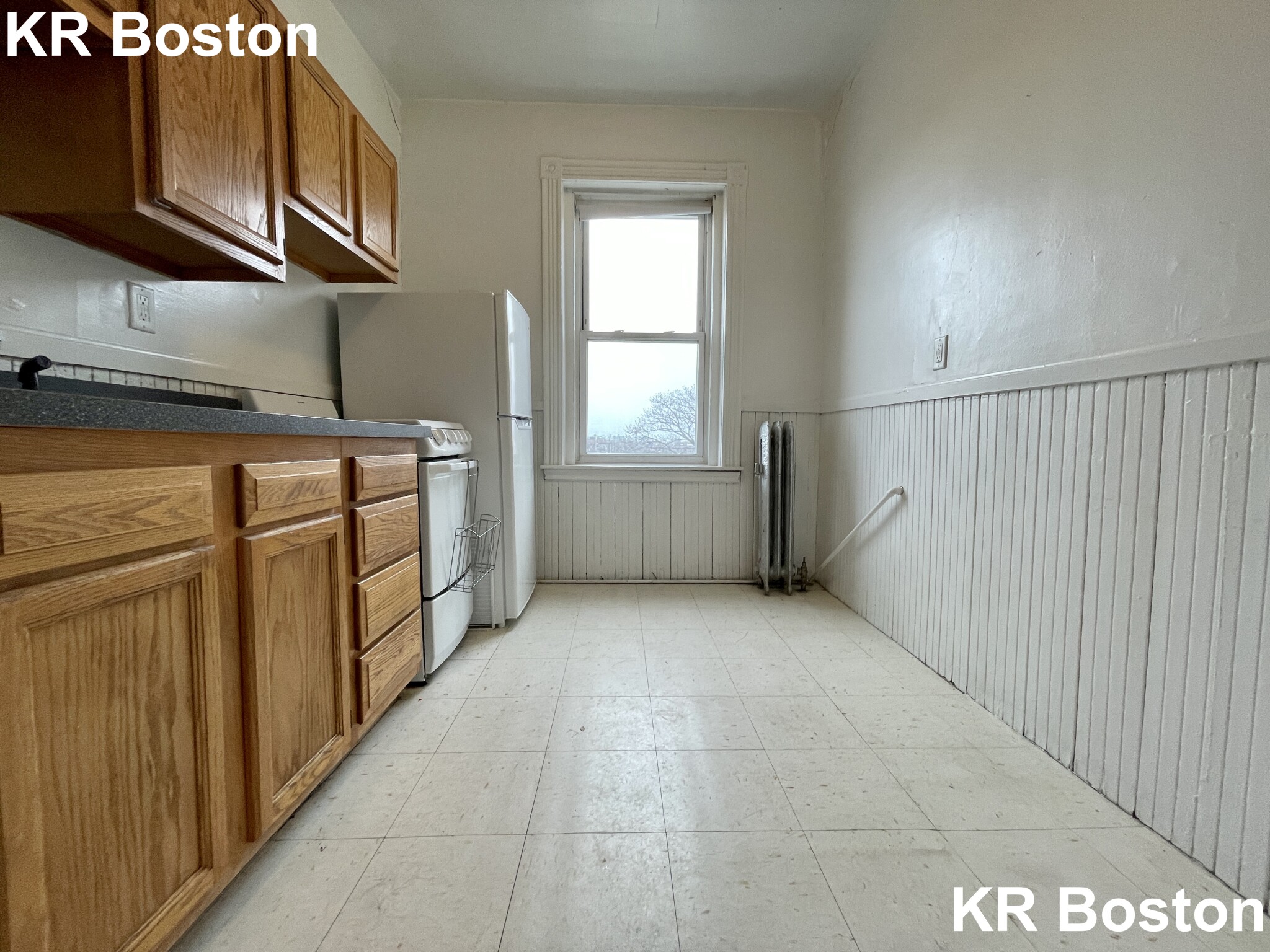 Studio bed, 1 bath apartment for rent at 1350 Commonwealth Ave Unit 24, Allston — photo 8 of 12
