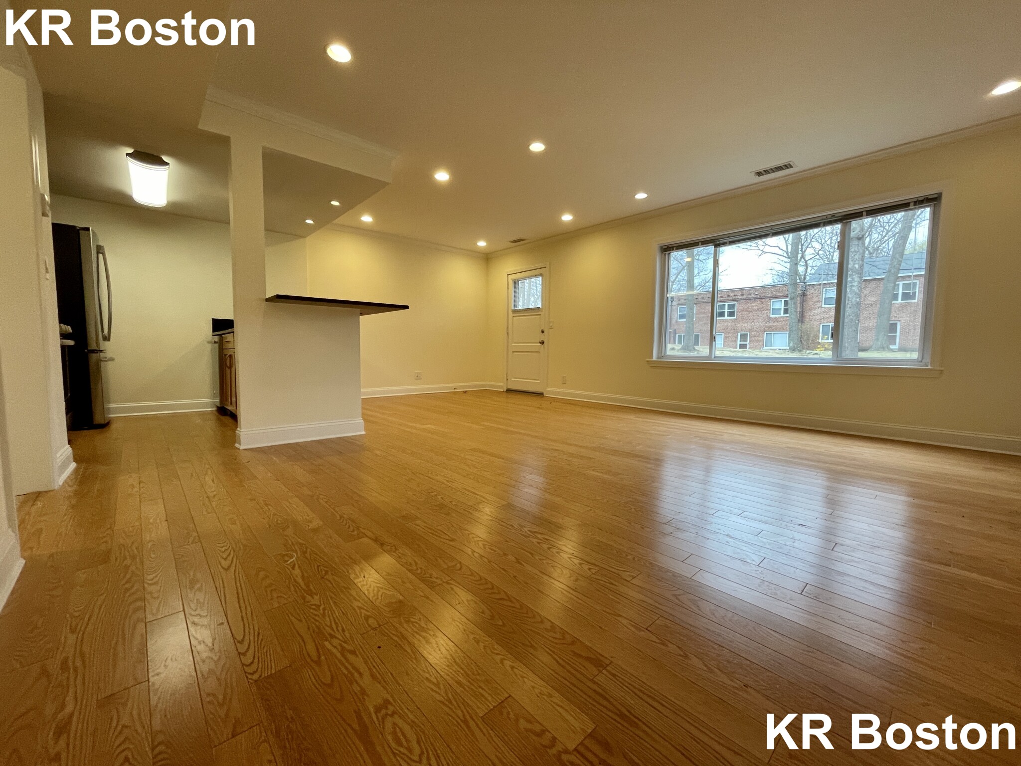 2 bed, 2.5 bath apartment for rent at 207 Independence Dr, Chestnut Hill — photo 2 of 8