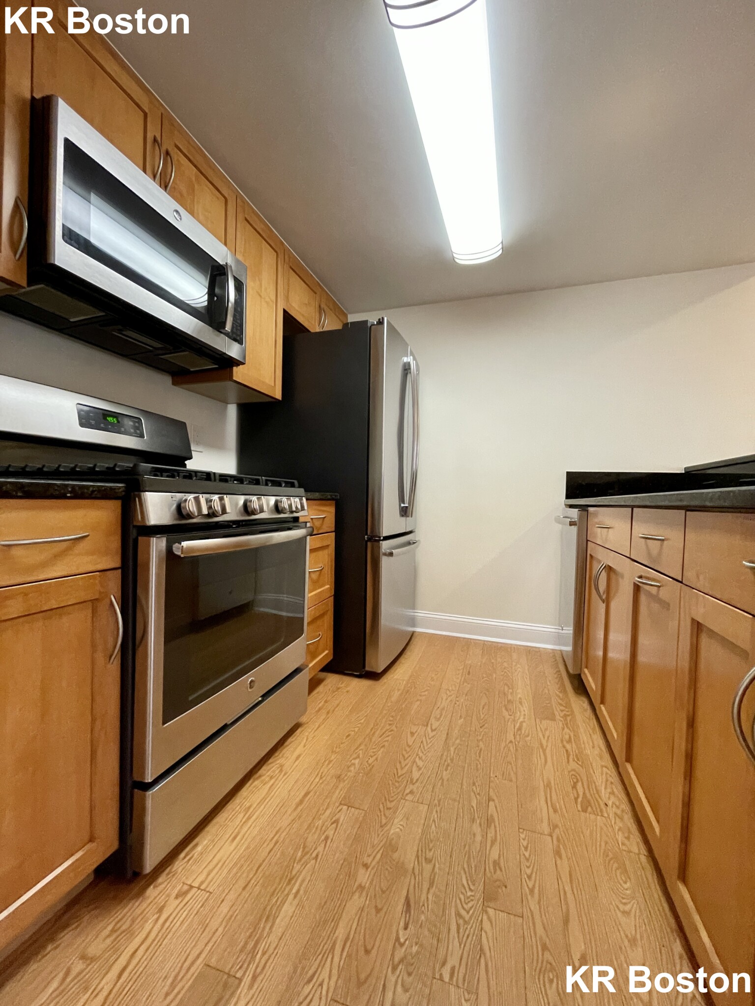 2 bed, 2.5 bath apartment for rent at 207 Independence Dr, Chestnut Hill — photo 6 of 8