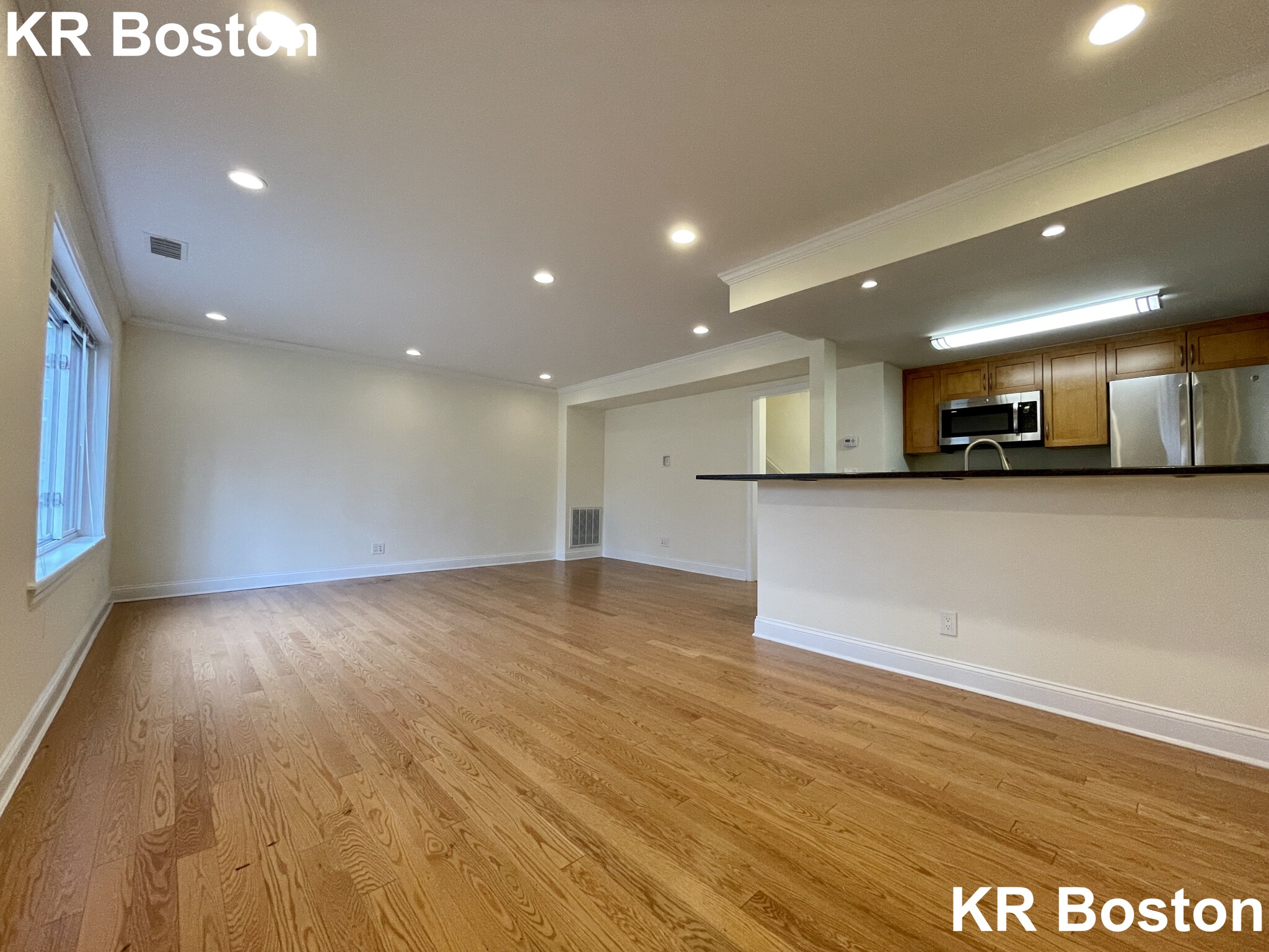 2 bed, 2.5 bath apartment for rent at 207 Independence Dr, Chestnut Hill — photo 1 of 8