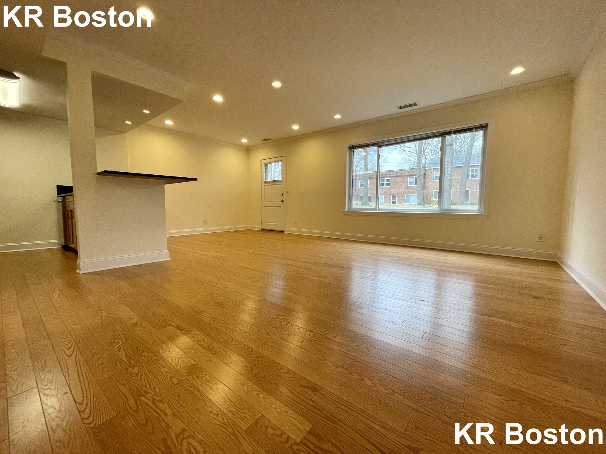 2 bed, 2.5 bath apartment for rent at 207 Independence Dr, Chestnut Hill — photo 7 of 8