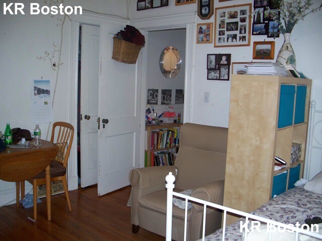 Studio bed, 1 bath apartment for rent at 69 Quint Ave Unit 14, Allston — photo 2 of 6