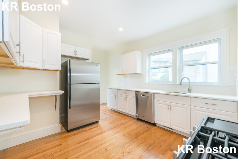 3 bed, 2 bath apartment for rent at 299-301 Alewife Brook Pkwy, Somerville — photo 21 of 21