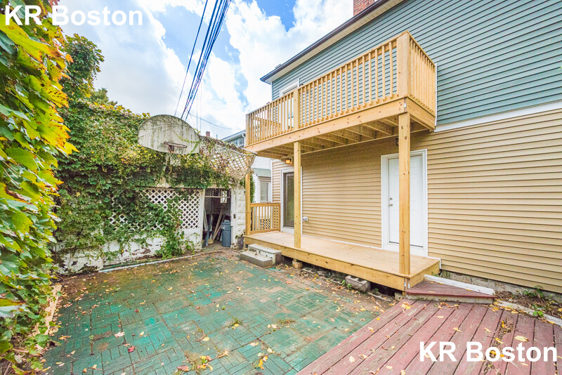 3 bed, 2 bath apartment for rent at 299-301 Alewife Brook Pkwy, Somerville — photo 18 of 21