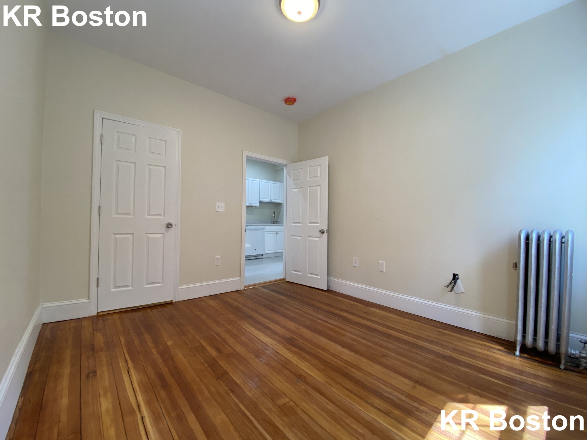 2 bed, 1 bath apartment for rent at 1412 Commonwealth Ave Unit 9, Brighton — photo 3 of 12