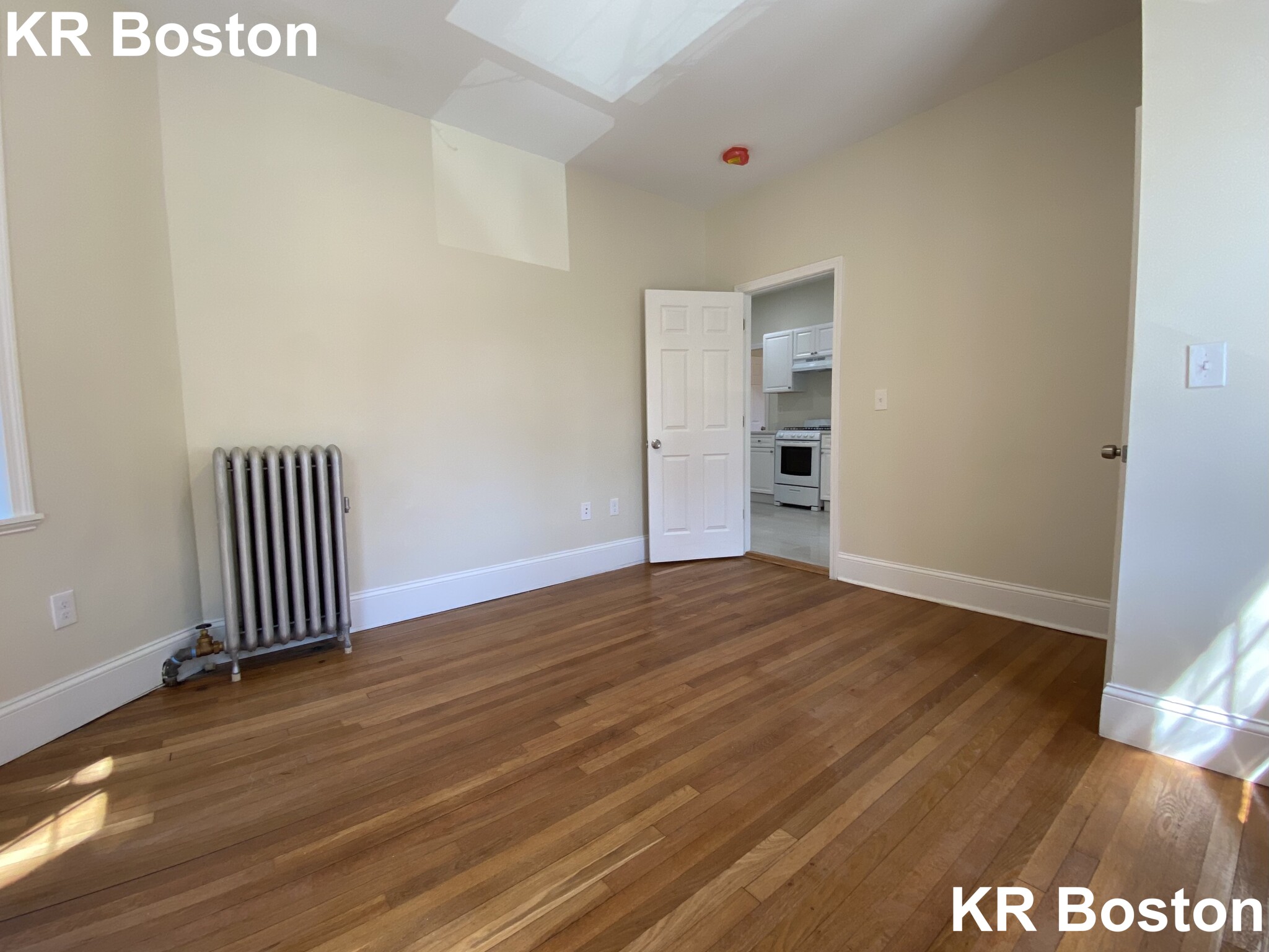 2 bed, 1 bath apartment for rent at 1412 Commonwealth Ave Unit 9, Brighton — photo 8 of 12