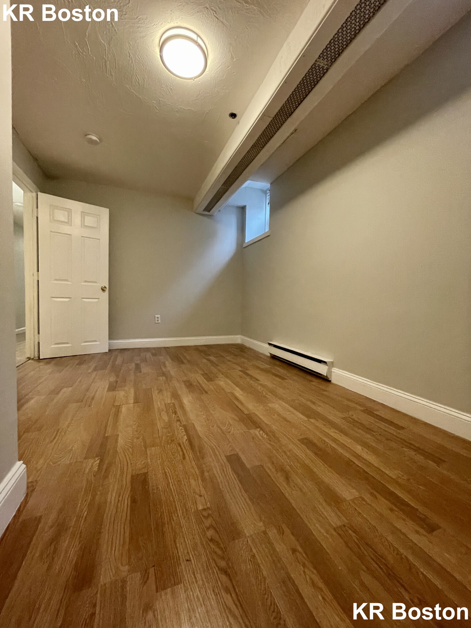4 bed, 2 bath apartment for rent at 37 Hemenway St Unit 51, Fenway — photo 5 of 33