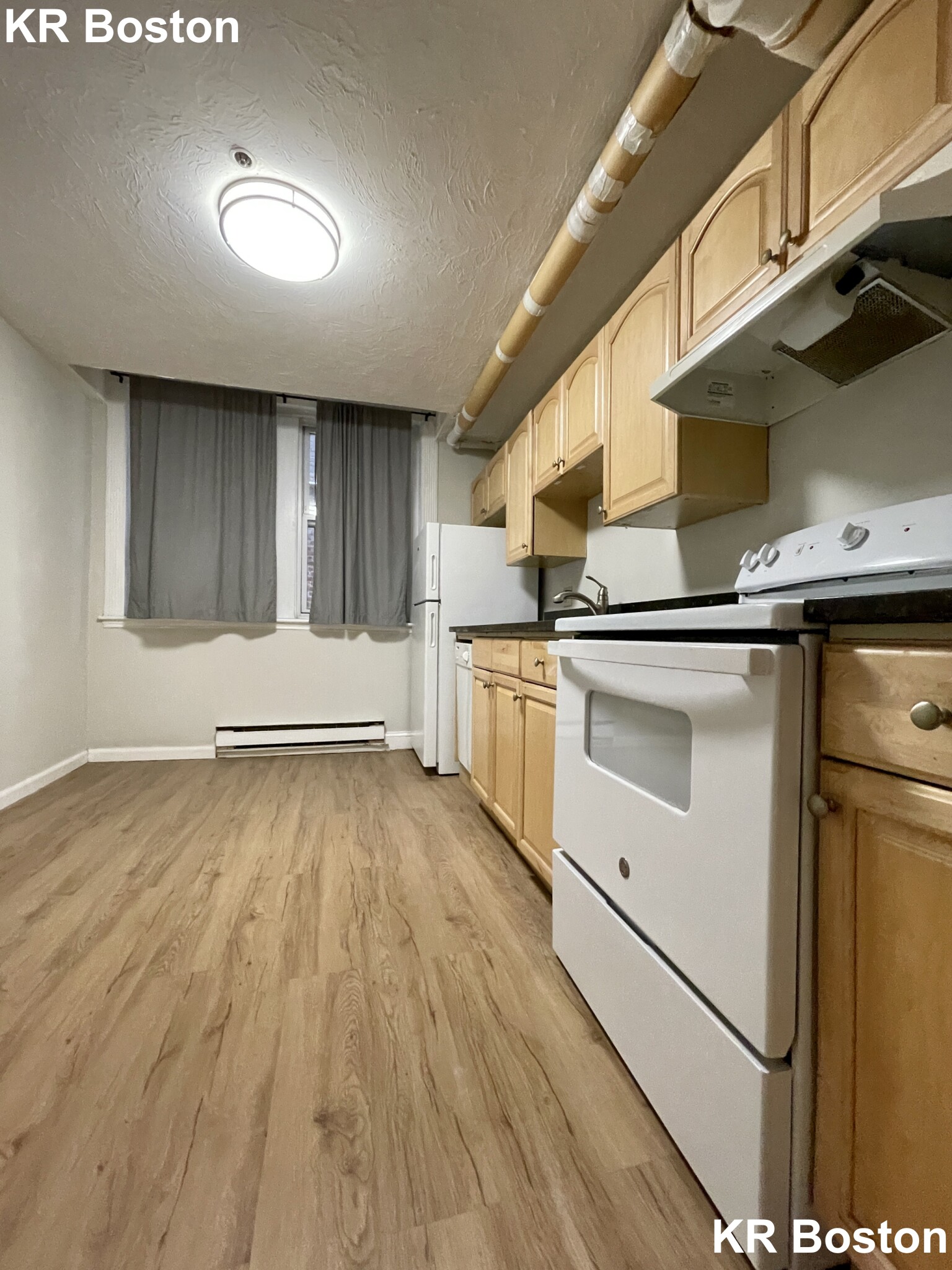 4 bed, 2 bath apartment for rent at 37 Hemenway St Unit 51, Fenway — photo 13 of 33