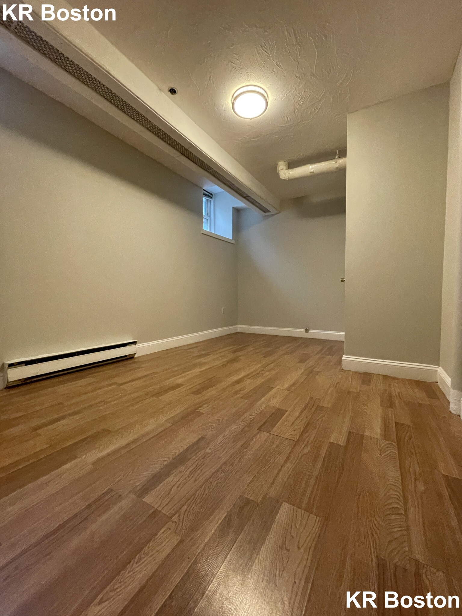 4 bed, 2 bath apartment for rent at 37 Hemenway St Unit 51, Fenway — photo 2 of 33