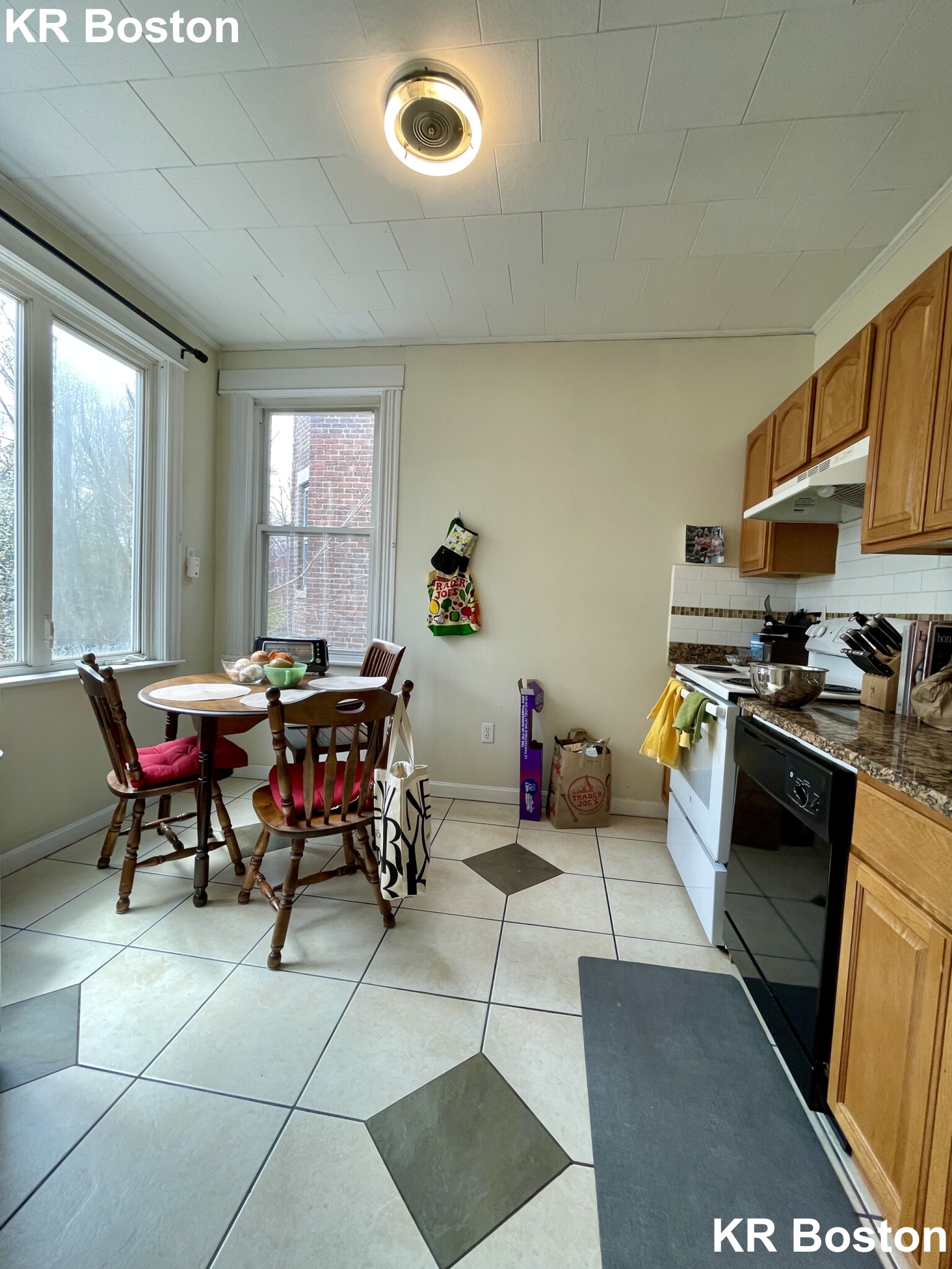 18 Euston St, Longwood