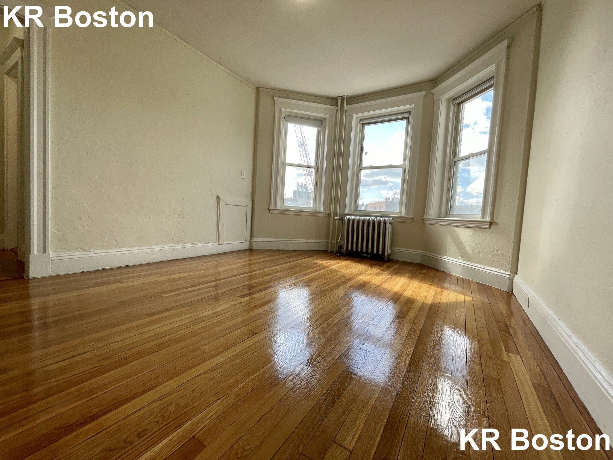 1171 Boylston St, Fenway