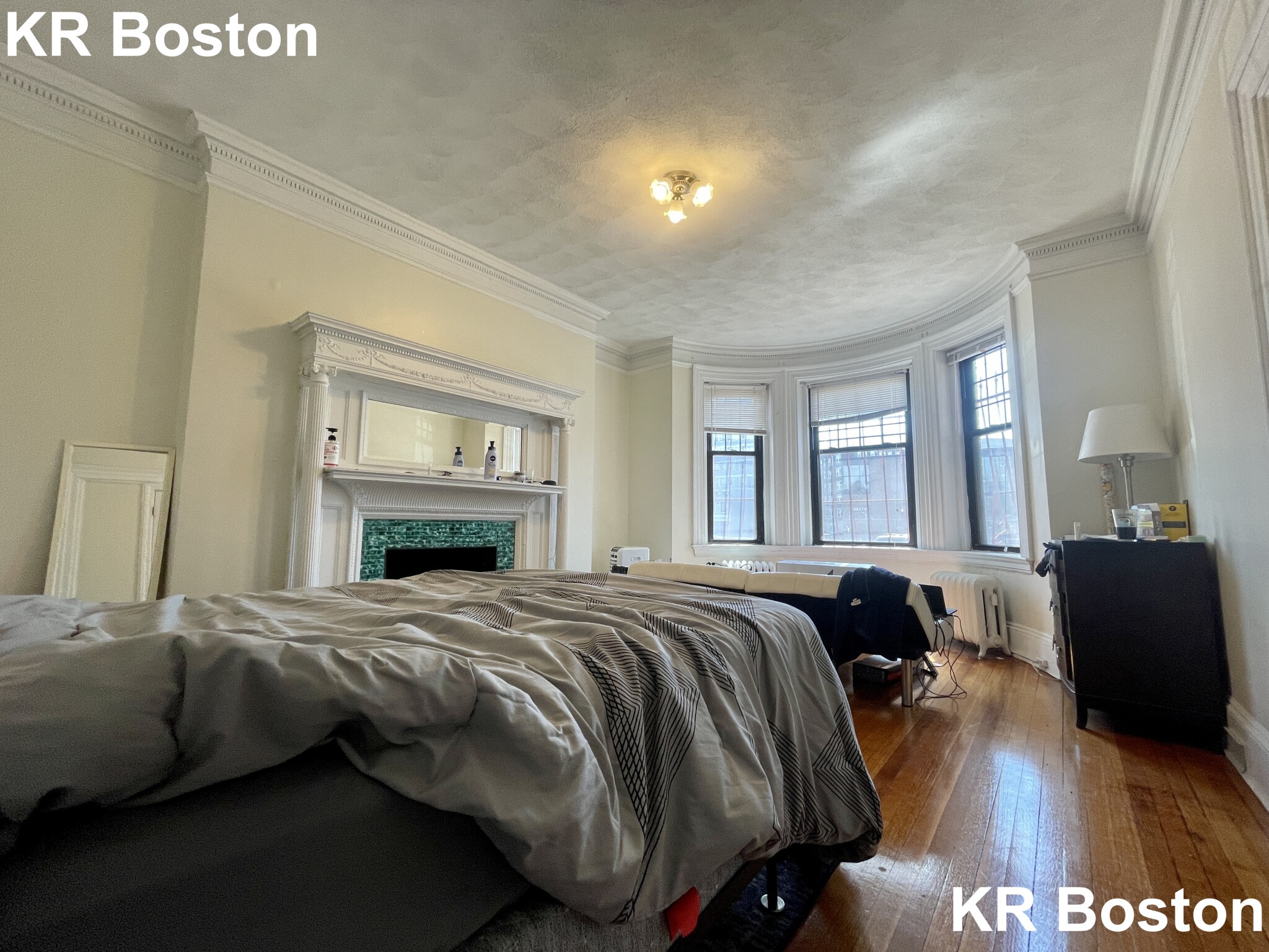 1 bed, 1 bath apartment for rent at 533 Newbury St Unit 1, Fenway — photo 19 of 50