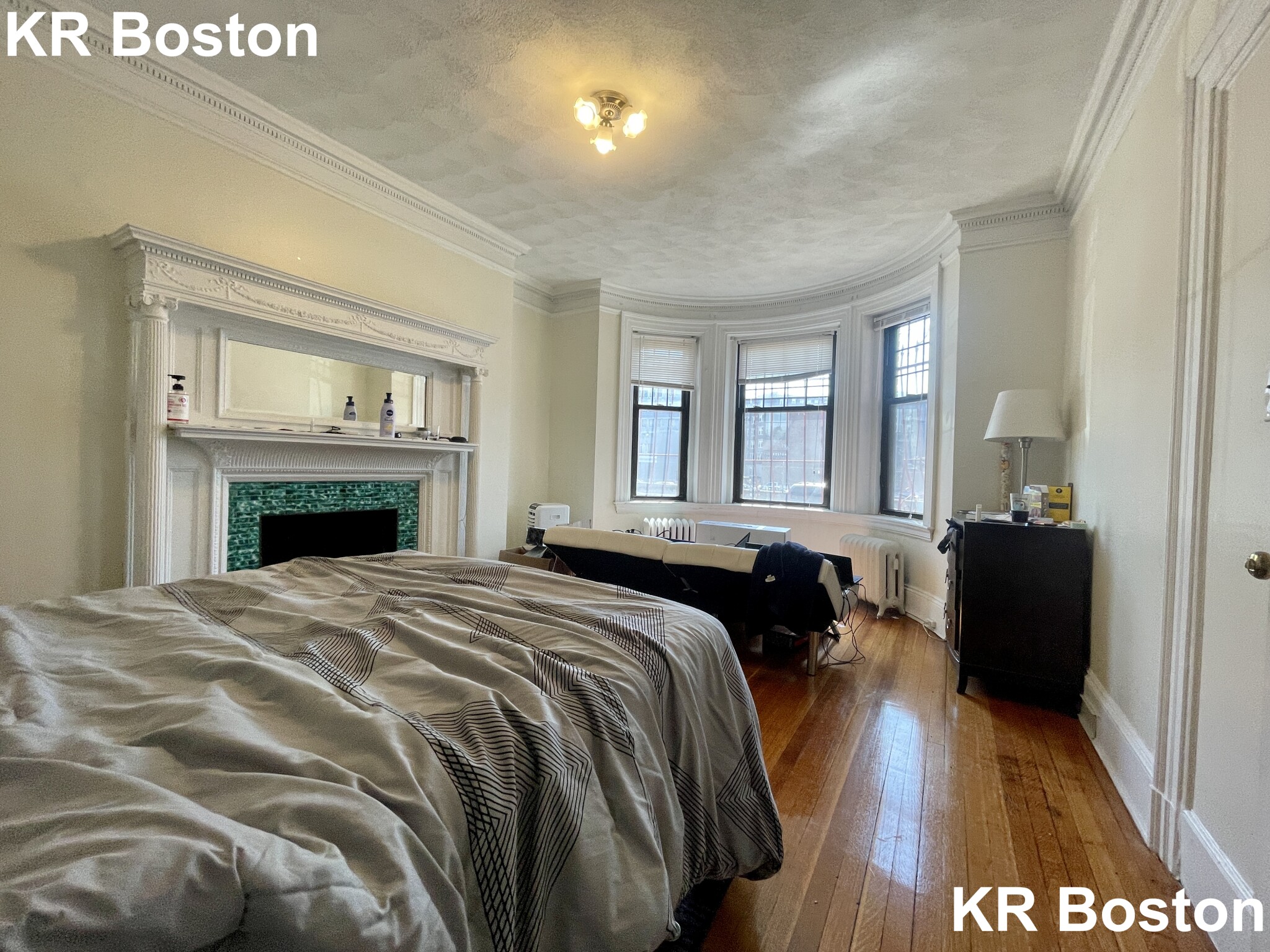 1 bed, 1 bath apartment for rent at 533 Newbury St Unit 1, Fenway — photo 20 of 50