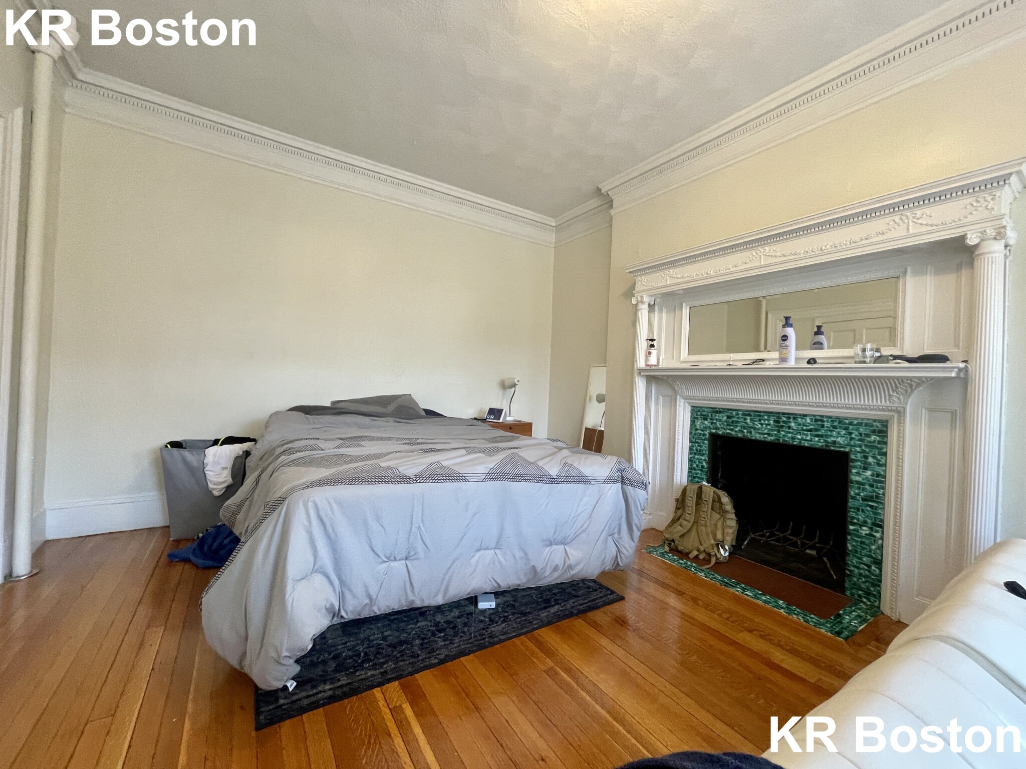 1 bed, 1 bath apartment for rent at 533 Newbury St Unit 1, Fenway — photo 25 of 50