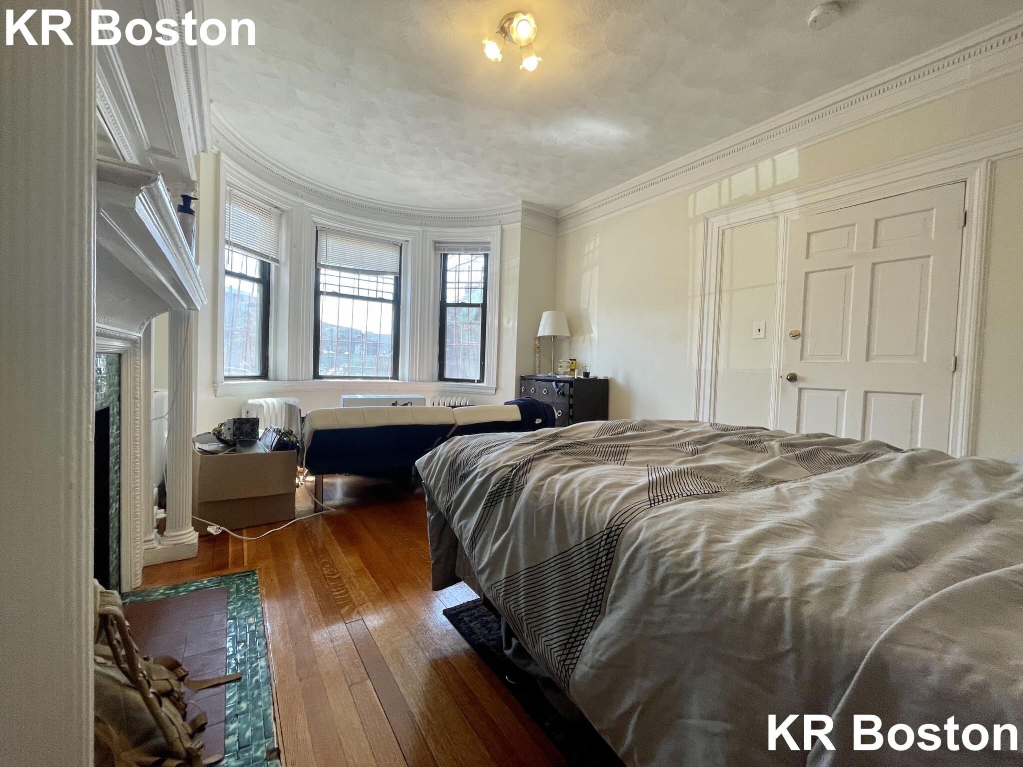 1 bed, 1 bath apartment for rent at 533 Newbury St Unit 1, Fenway — photo 7 of 50