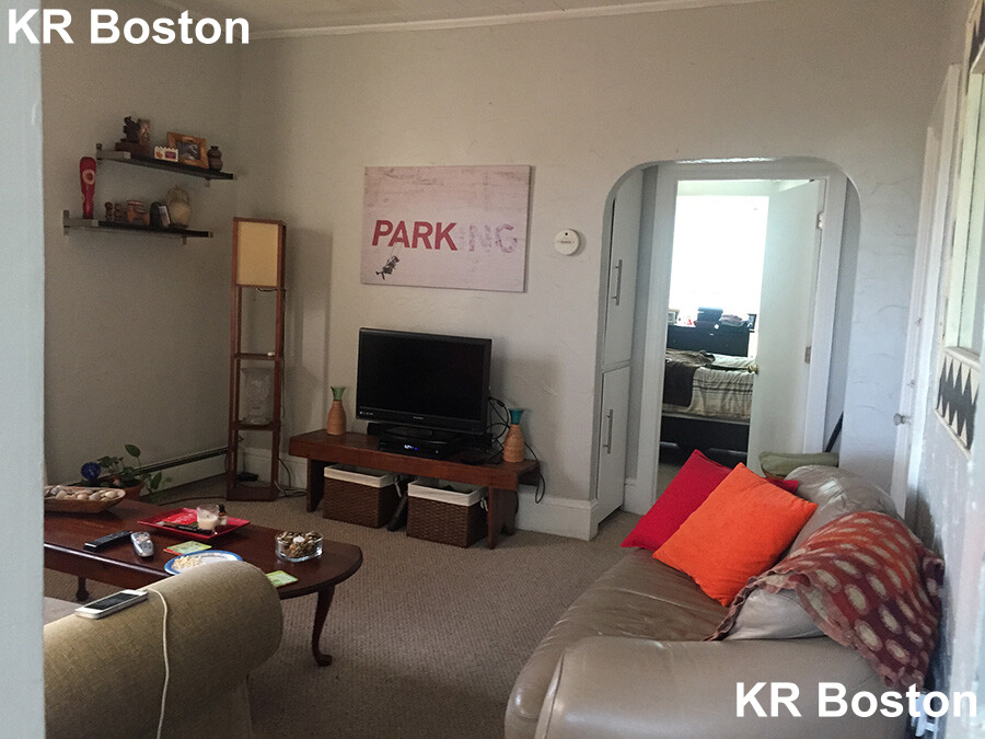 2 bed, 1 bath apartment for rent at 111 Eutaw St Unit 3, East Boston