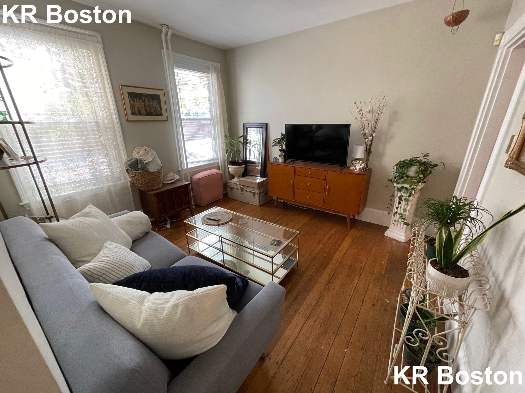 3 bed, 1 bath apartment for rent at 29 Bynner St Unit 1, Jamaica Plain — photo 9 of 11