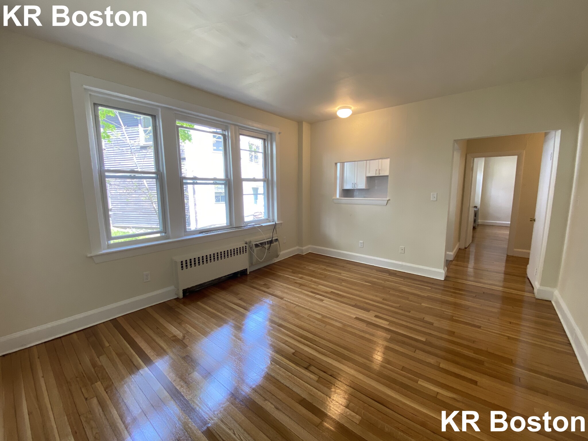 33 Lancaster Ter, Washington Square