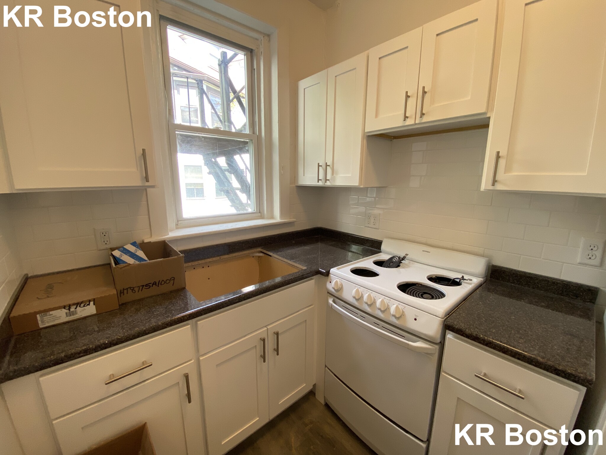 33 Lancaster Ter, Washington Square