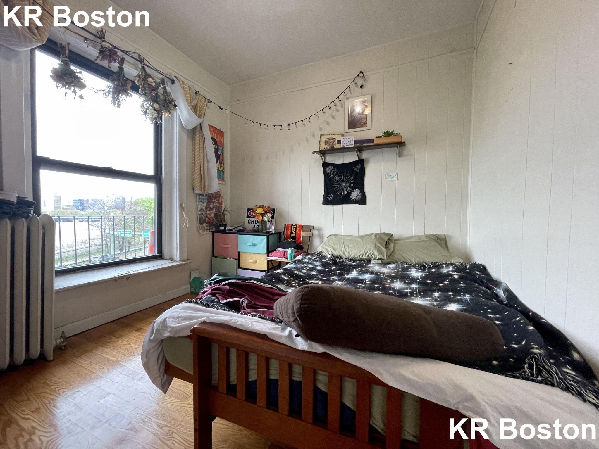 2 bed, 1 bath apartment for rent at 42 Bay State Rd Unit 3R, Fenway — photo 6 of 13