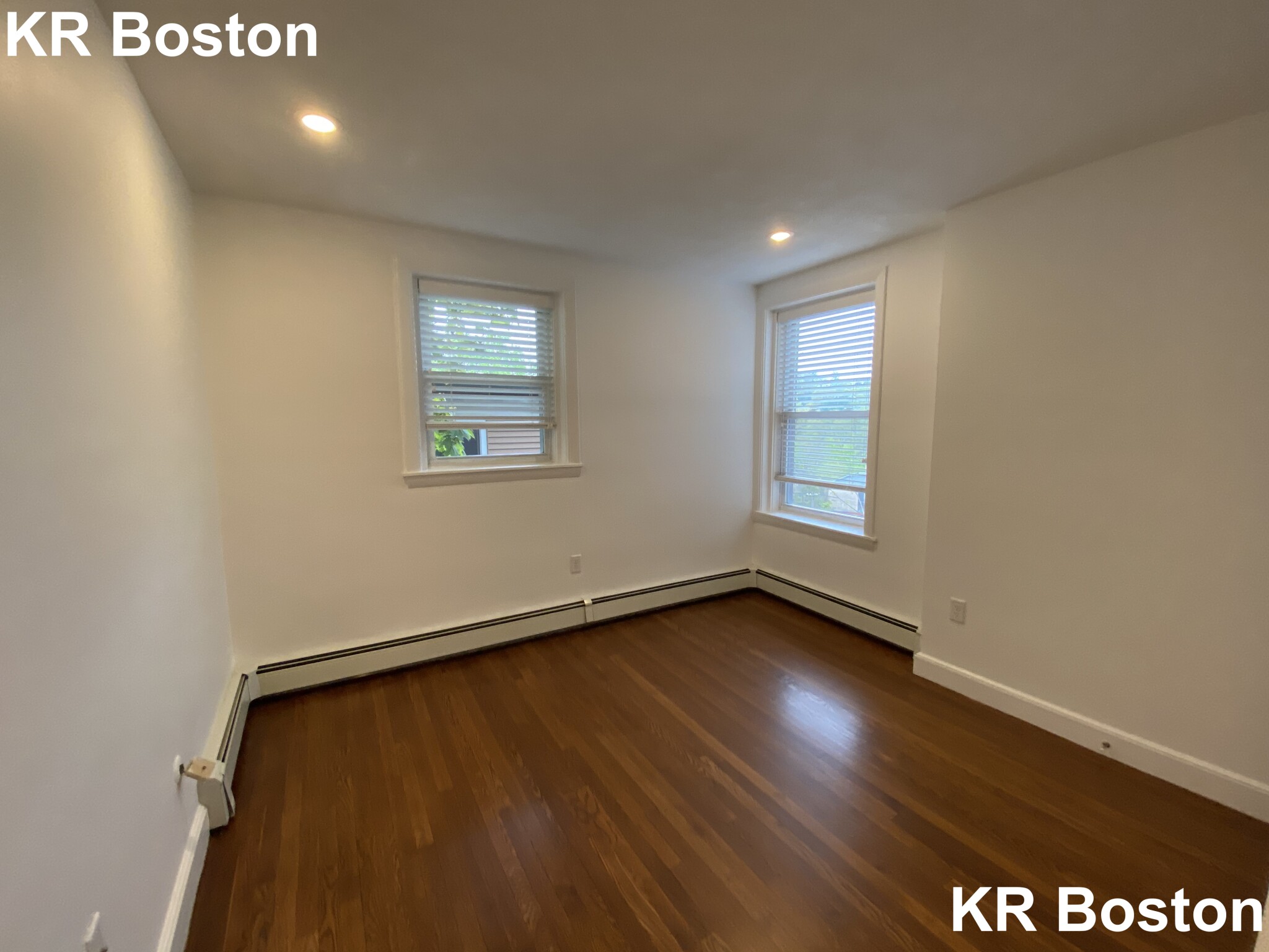 310 Tappan St, Washington Square